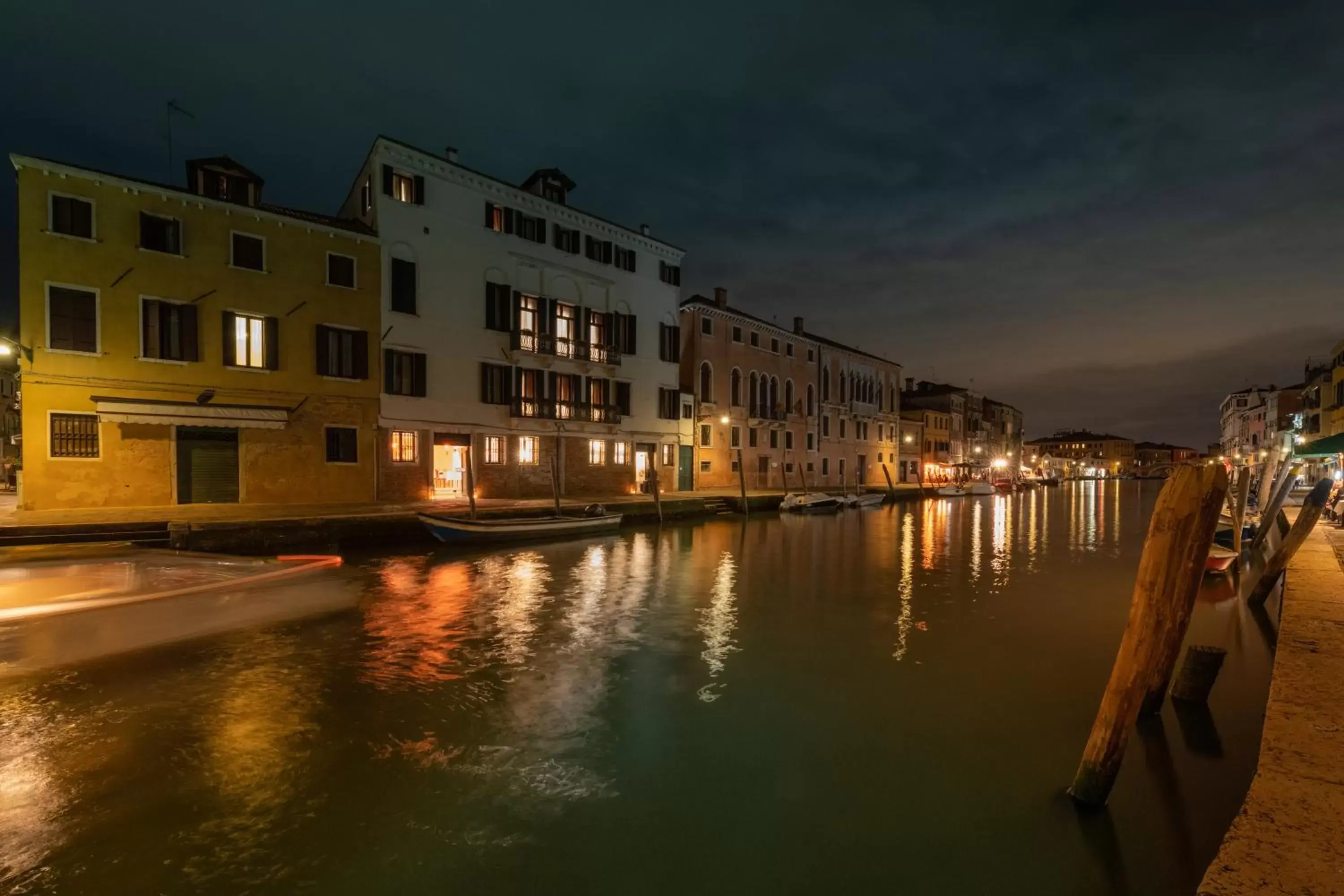 Property building in Ca' Bonfadini Historic Experience Property building in Ca' Bonfadini Historic Experience