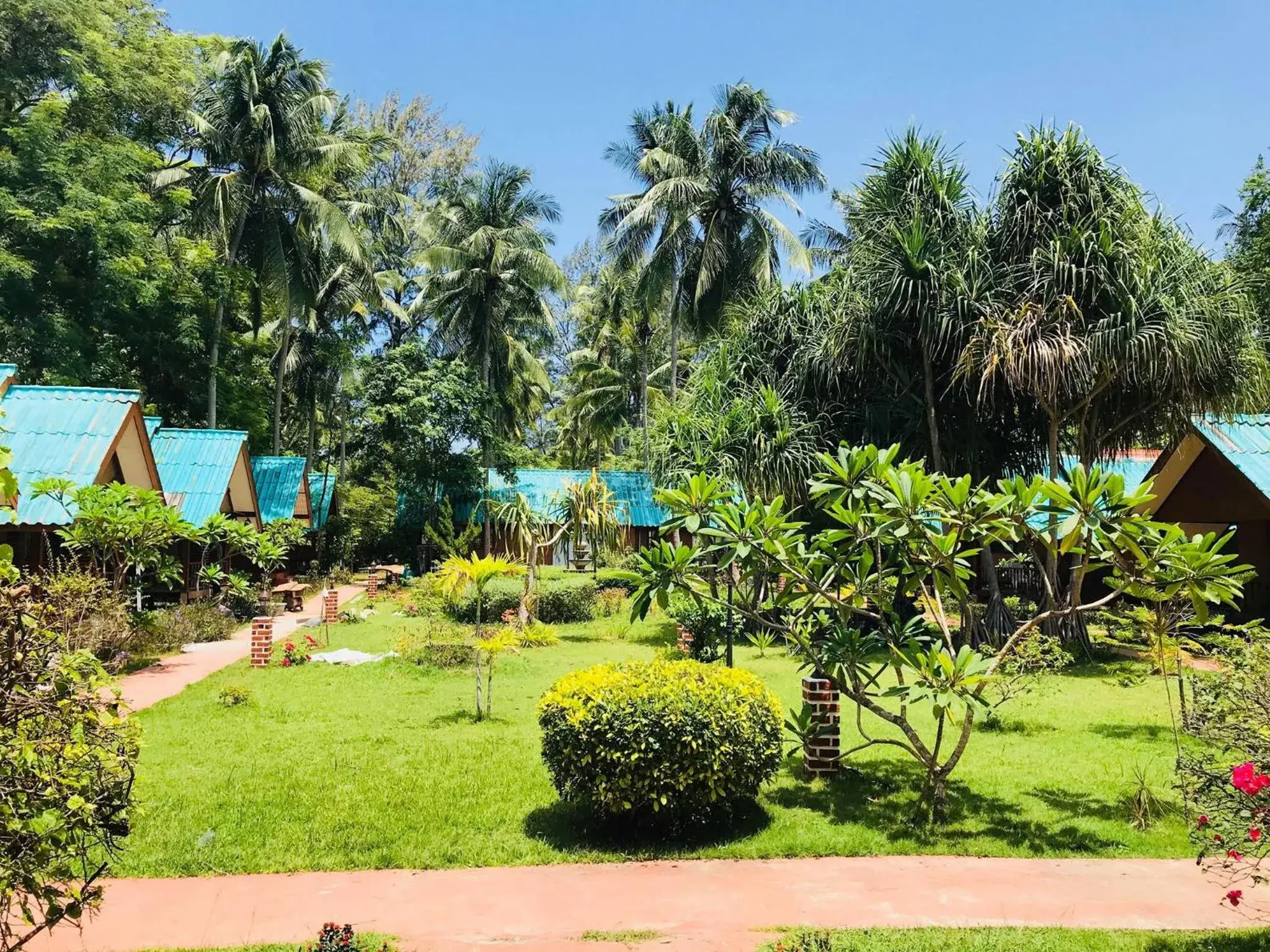 Garden view, Garden in Sayang Beach Resort Koh Lanta