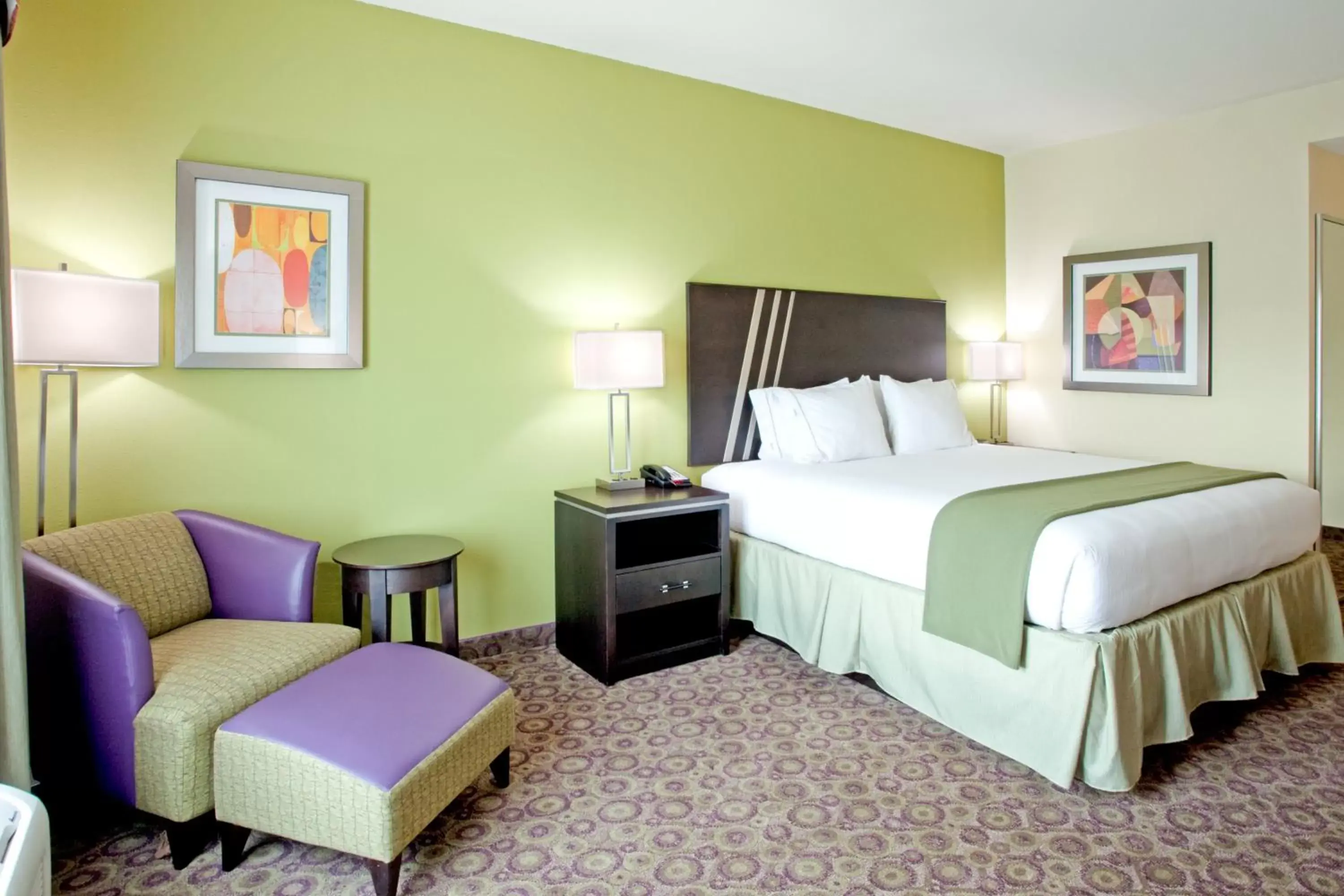 Photo of the whole room, Bed in Holiday Inn Express Hotel & Suites Clemson - University Area, an IHG Hotel