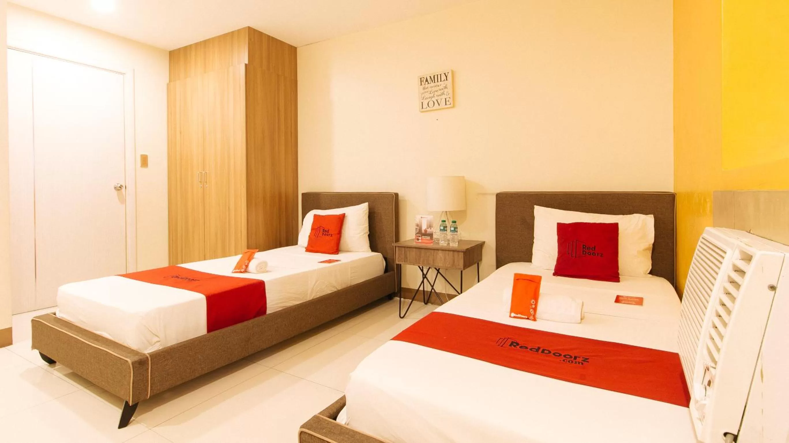 Photo of the whole room, Bed in RedDoorz Plus at Kamuning Quezon City