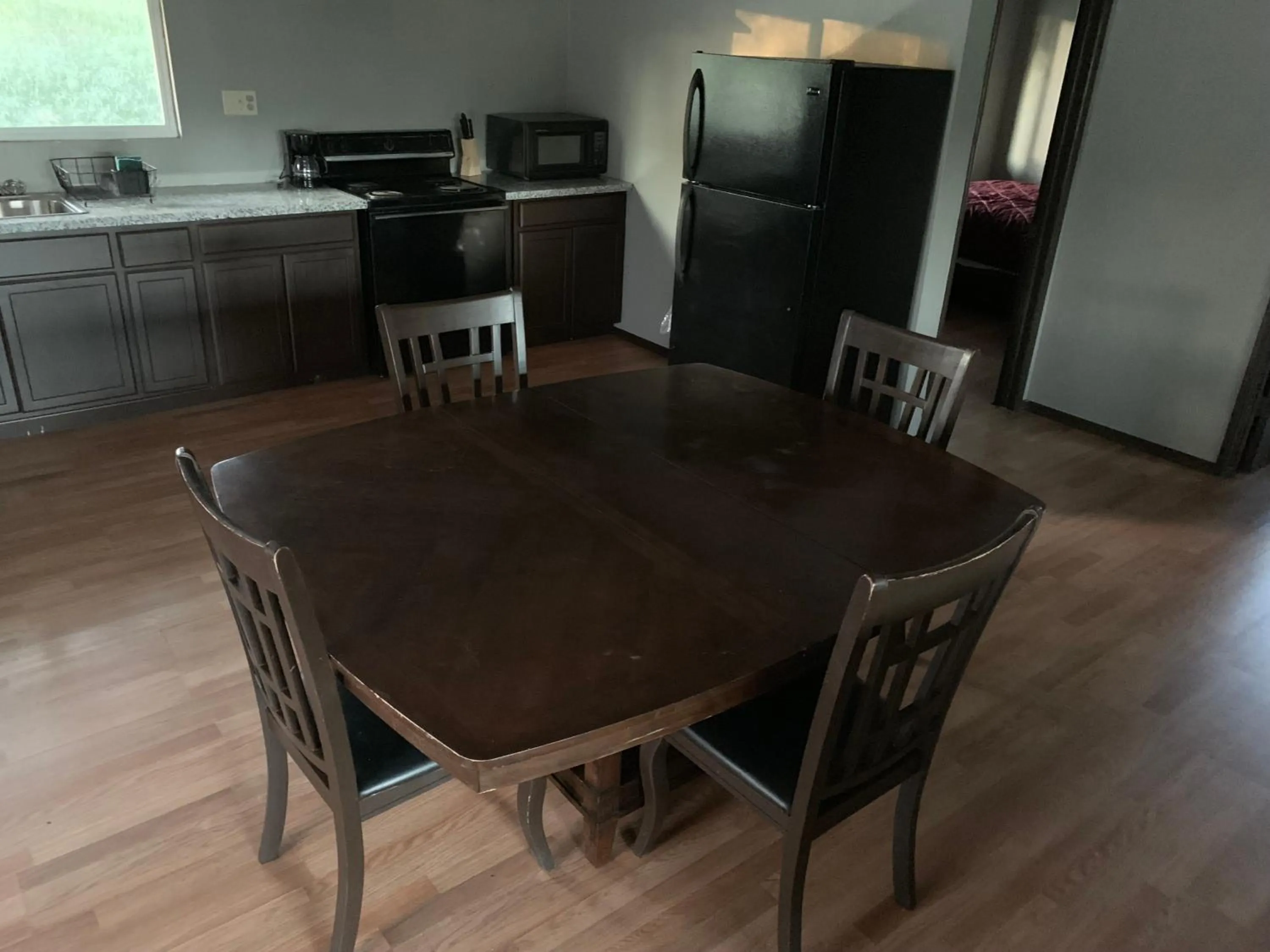 Mountain Trail Lodge and Vacation Rentals