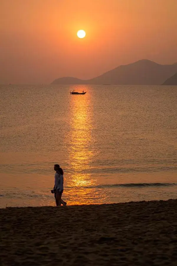 Beach, Sunrise/Sunset in Nha Trang Lodge Hotel