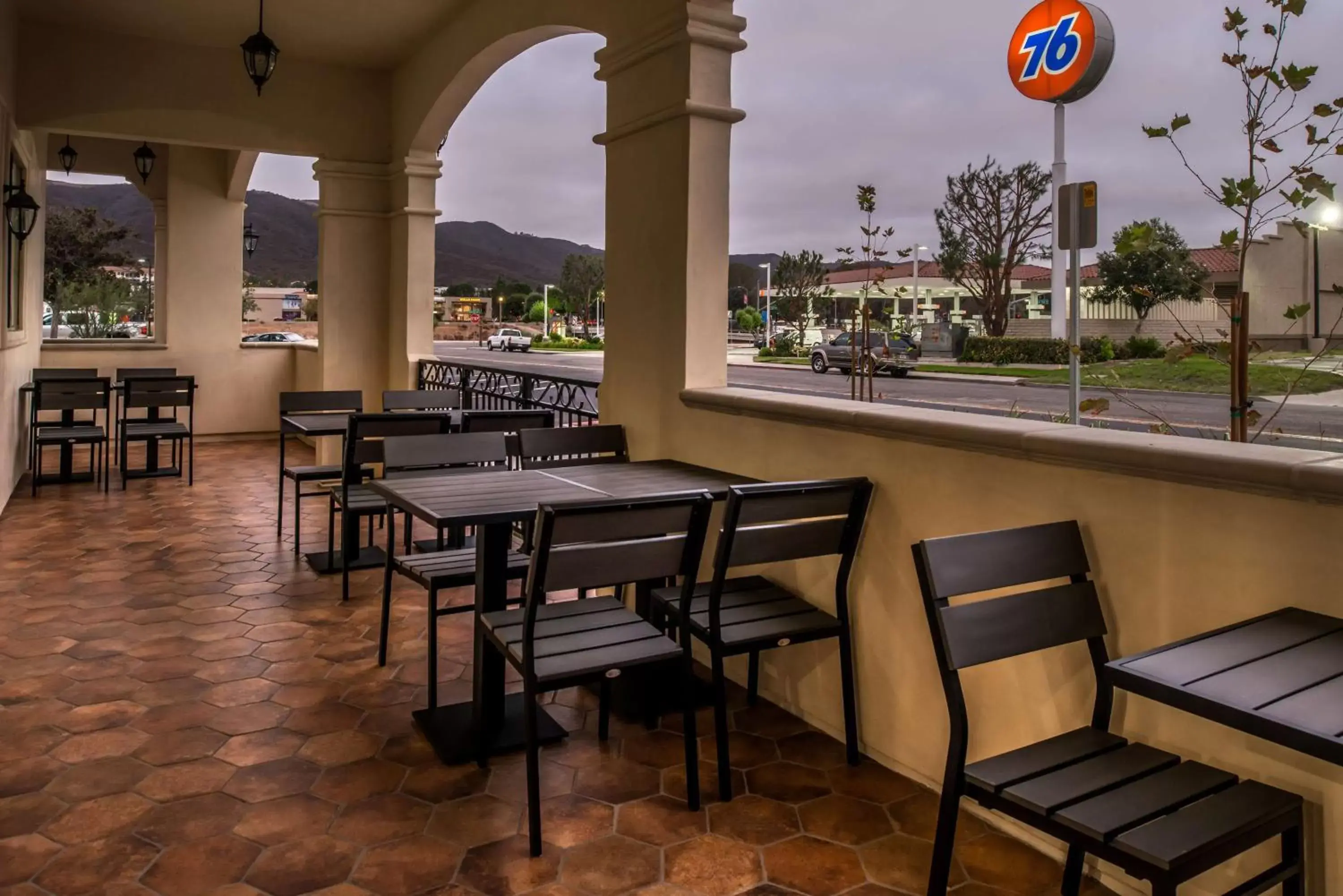 Restaurant/Places to Eat in Best Western Plus Temecula Wine Country Hotel & Suites