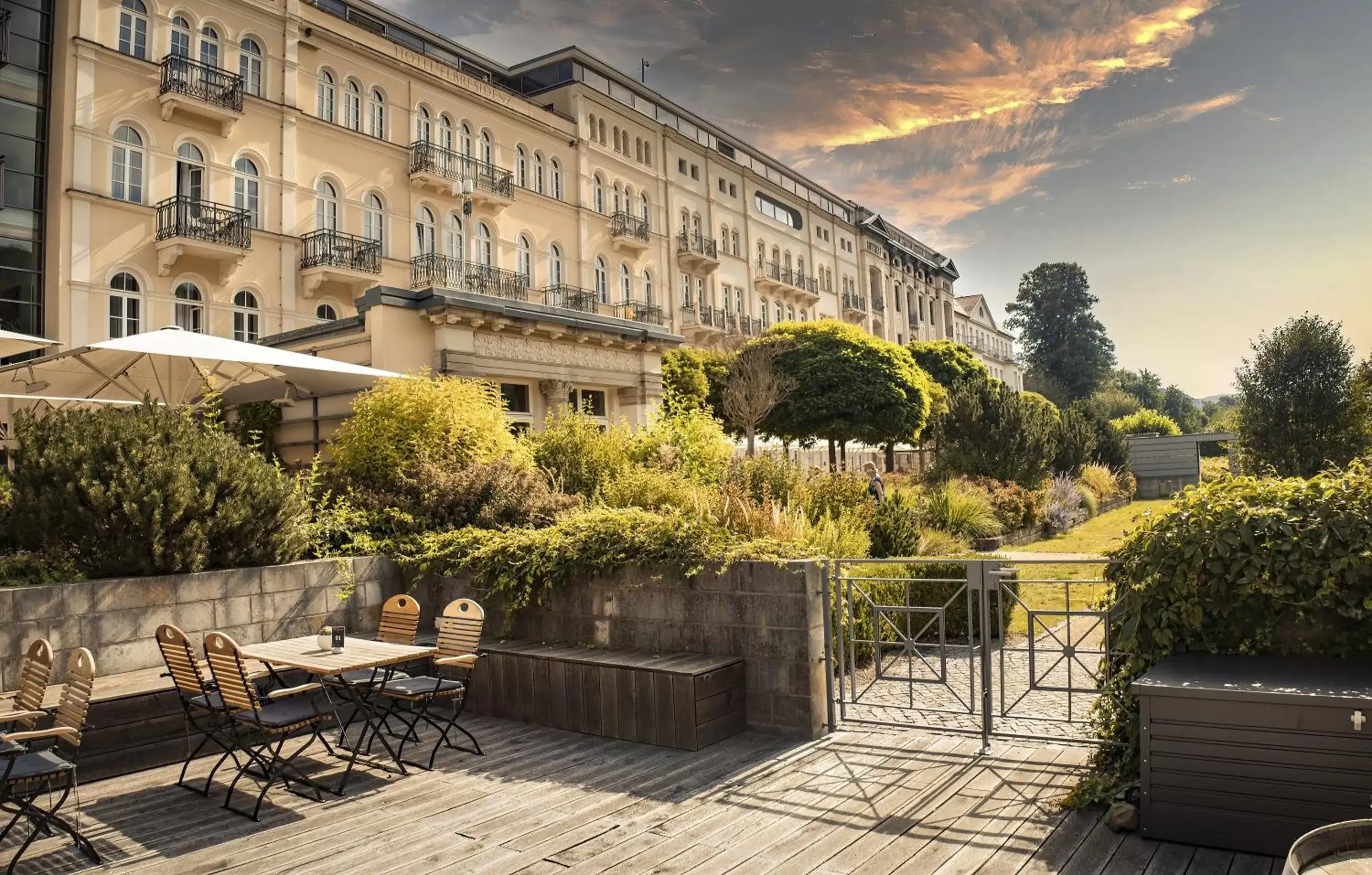 Property Building in Hotel Elbresidenz an der Therme