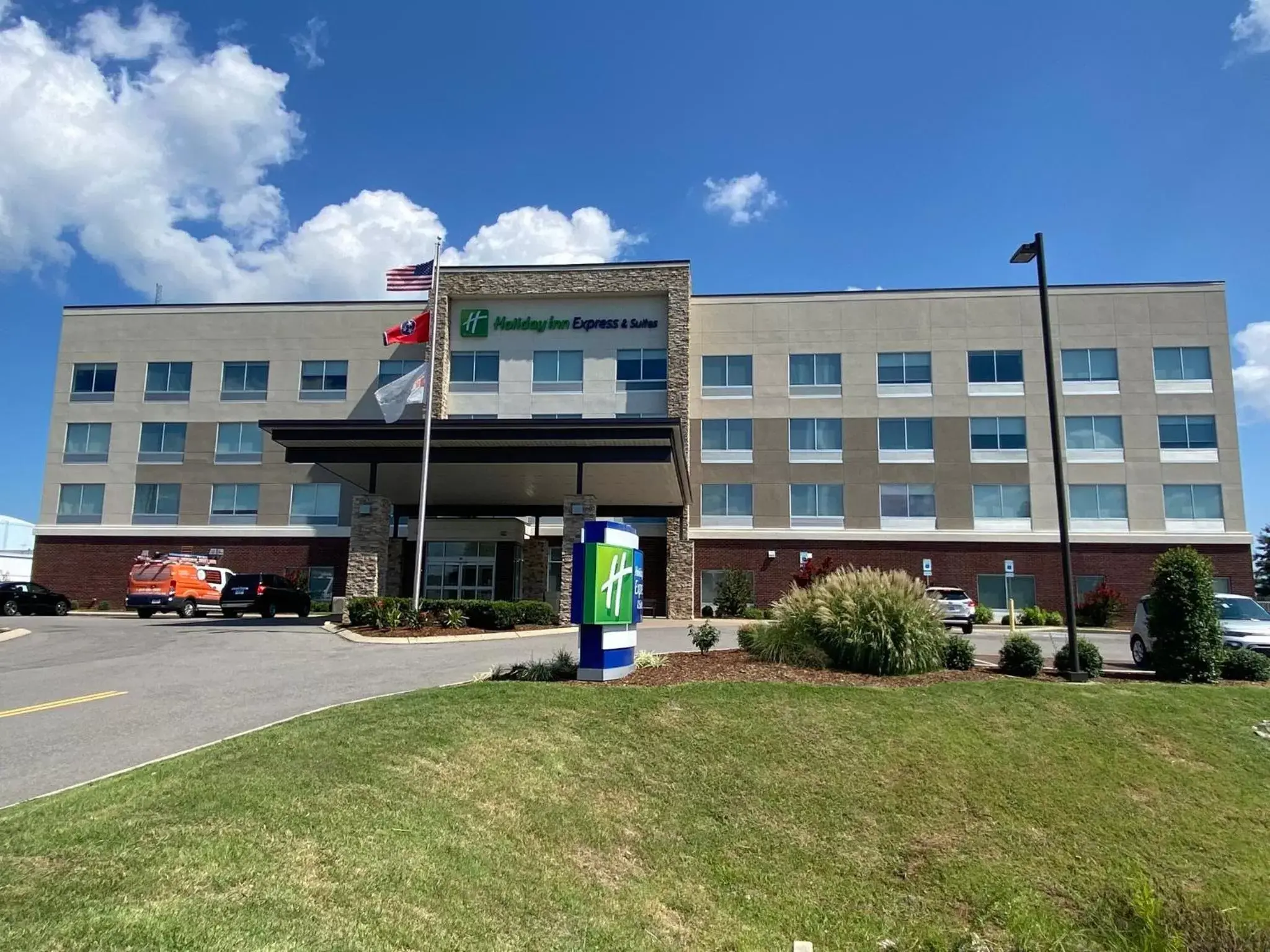 Property Building in Holiday Inn Express & Suites Nashville North - Springfield, an IHG Hotel