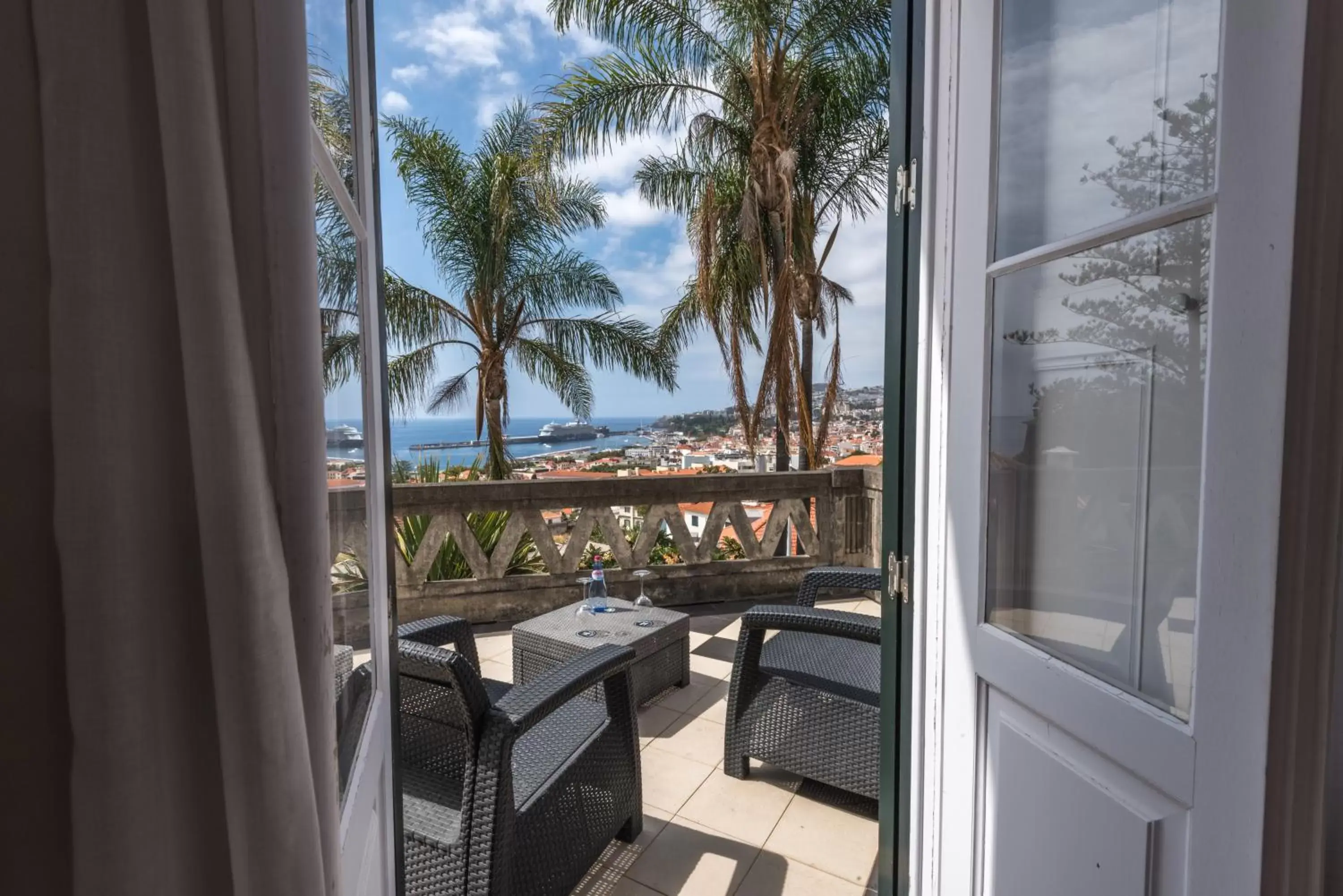 Balcony/Terrace in ARTS IN Hotel Conde Carvalhal