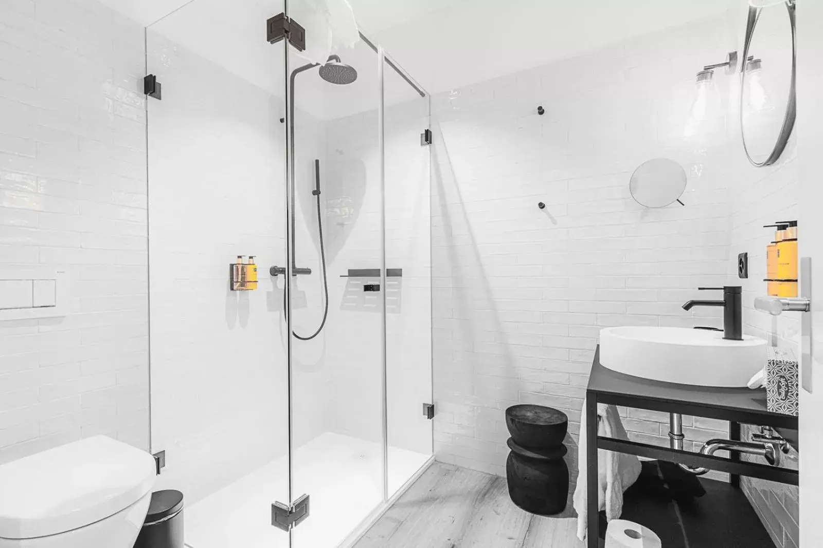 Shower, Bathroom in ALPINE INN Davos