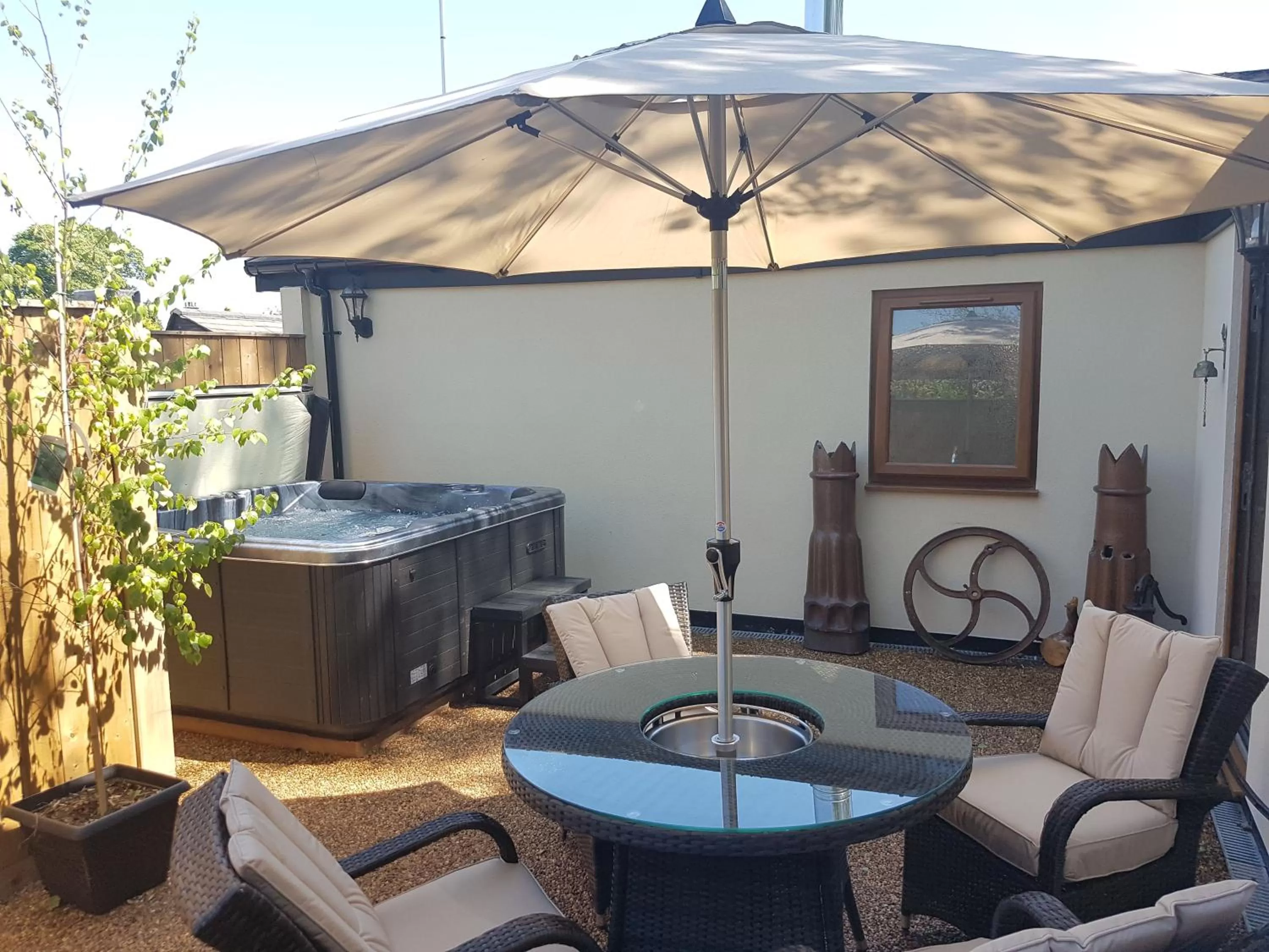 Patio in South Causey Inn