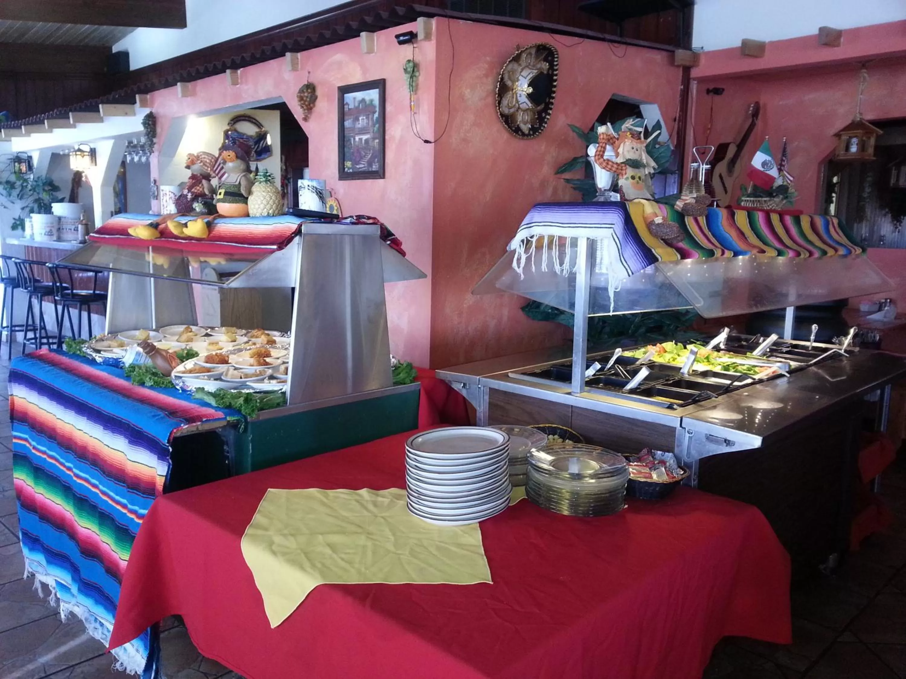 Restaurant/Places to Eat in Howard Johnson by Wyndham Raton