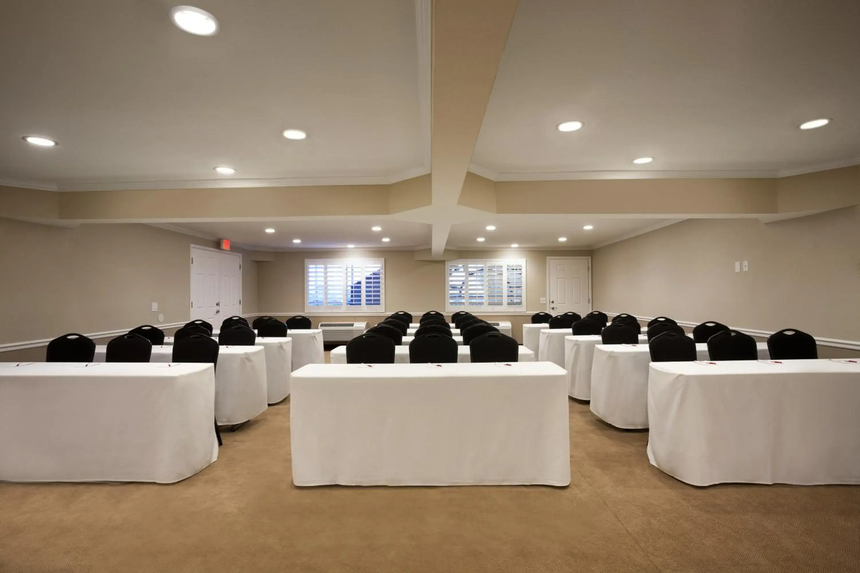 Meeting/conference room in Ramada by Wyndham Tempe/At Arizona Mills Mall