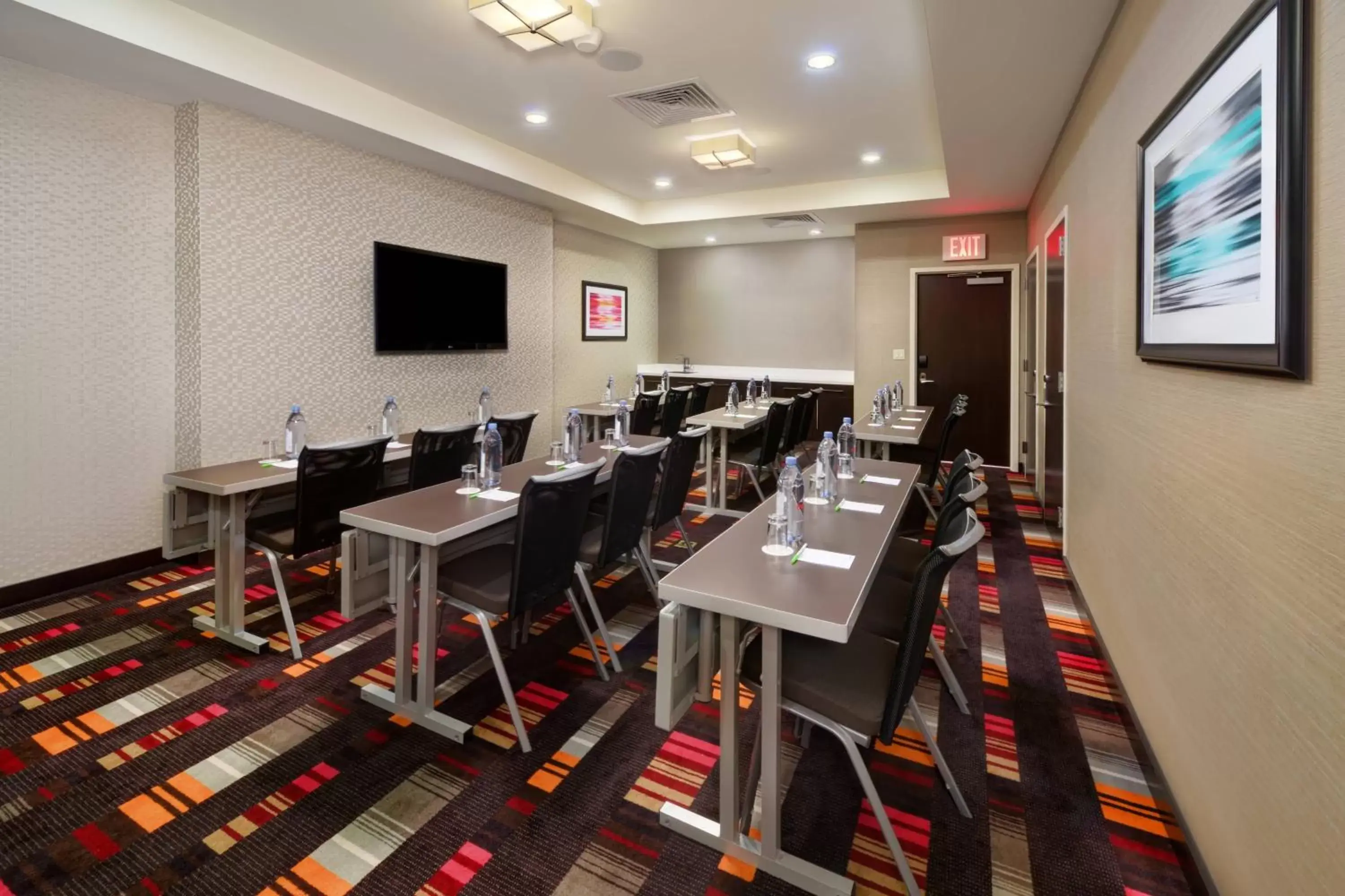 Meeting/conference room, Restaurant/Places to Eat in Courtyard by Marriott Times Square West