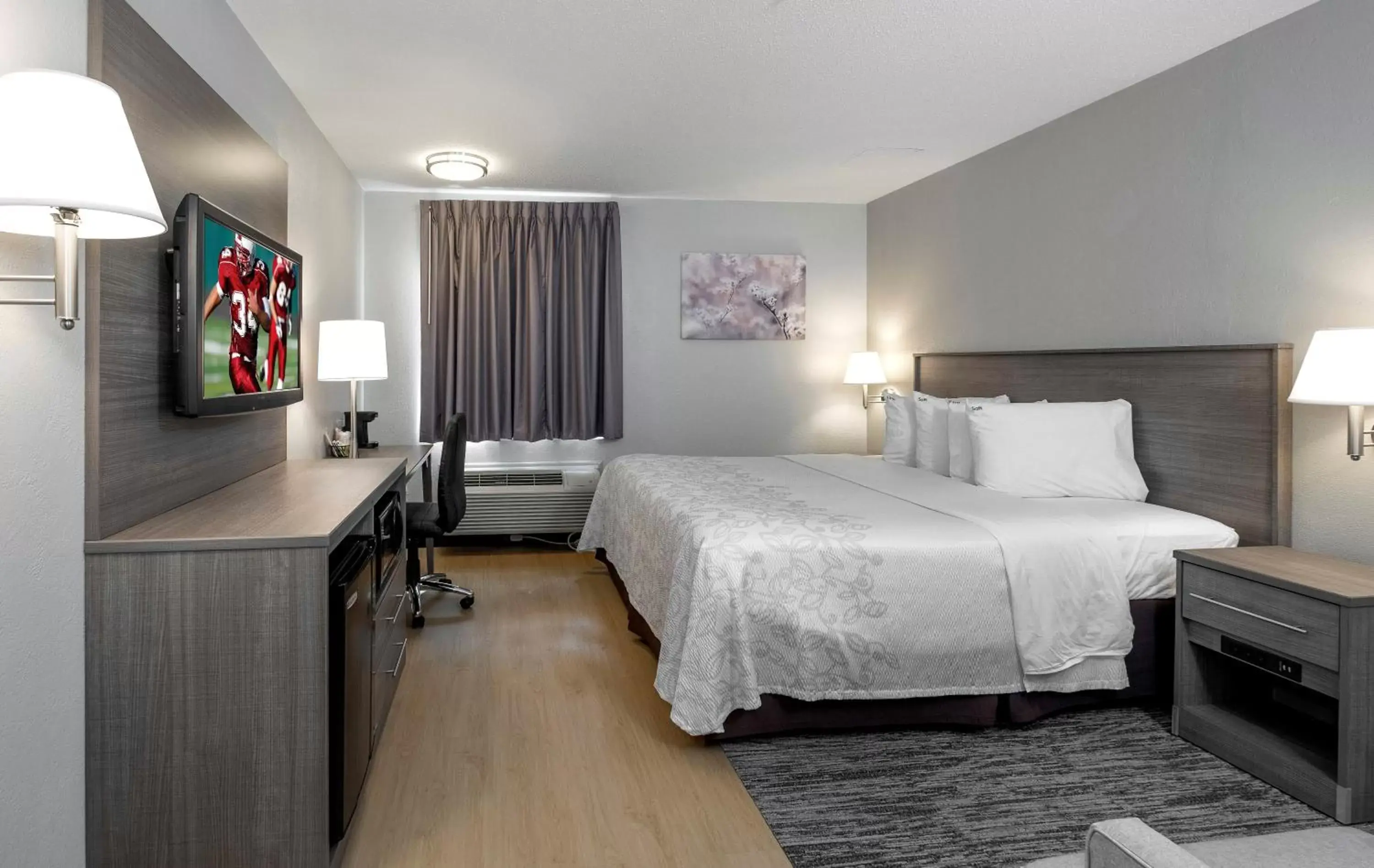 Photo of the whole room, Bed in Red Roof Inn PLUS Boston - Mansfield - Foxboro Photo of the whole room, Bed in Red Roof Inn PLUS Boston - Mansfield - Foxboro