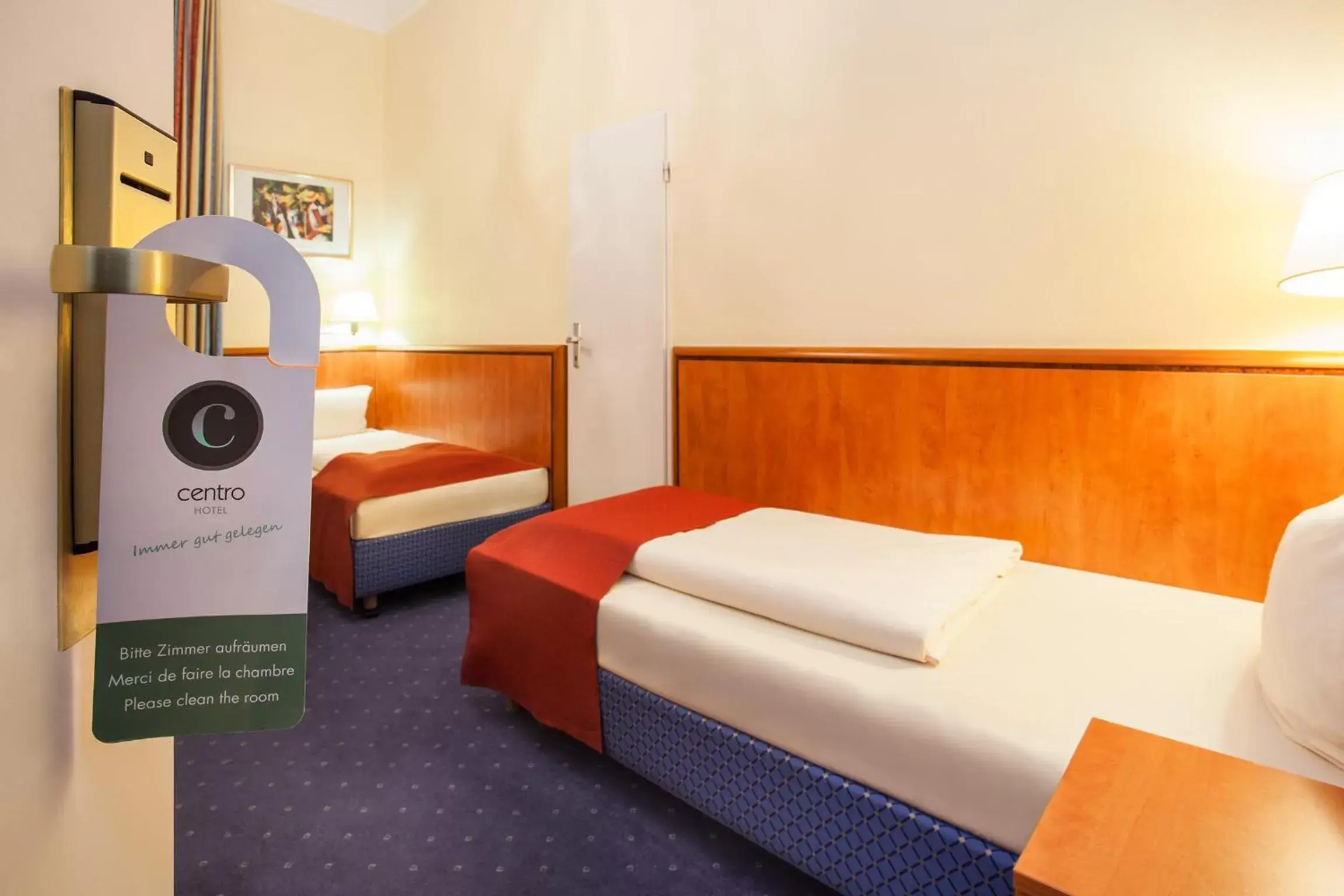 Bed in Centro Hotel National Frankfurt City