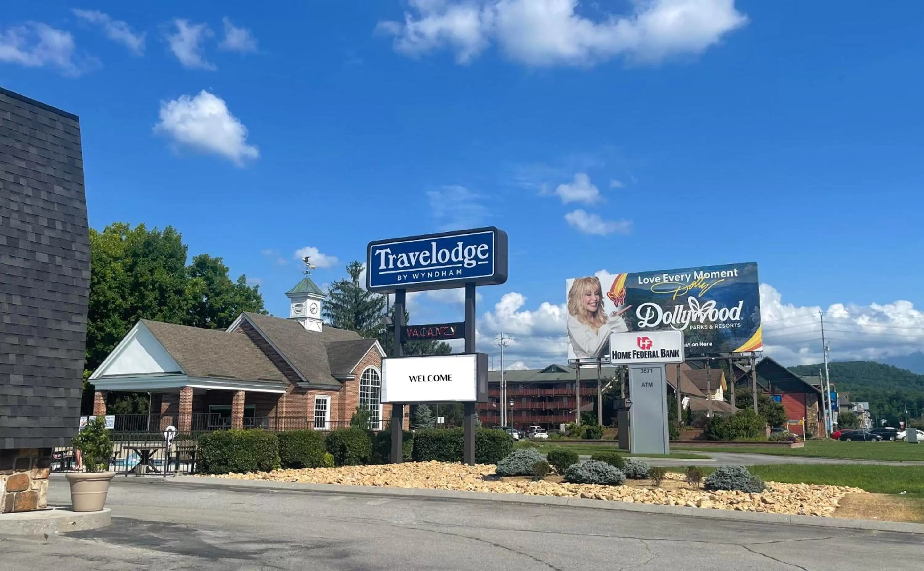 Property building in Travelodge by Wyndham Pigeon Forge Dollywood Lane