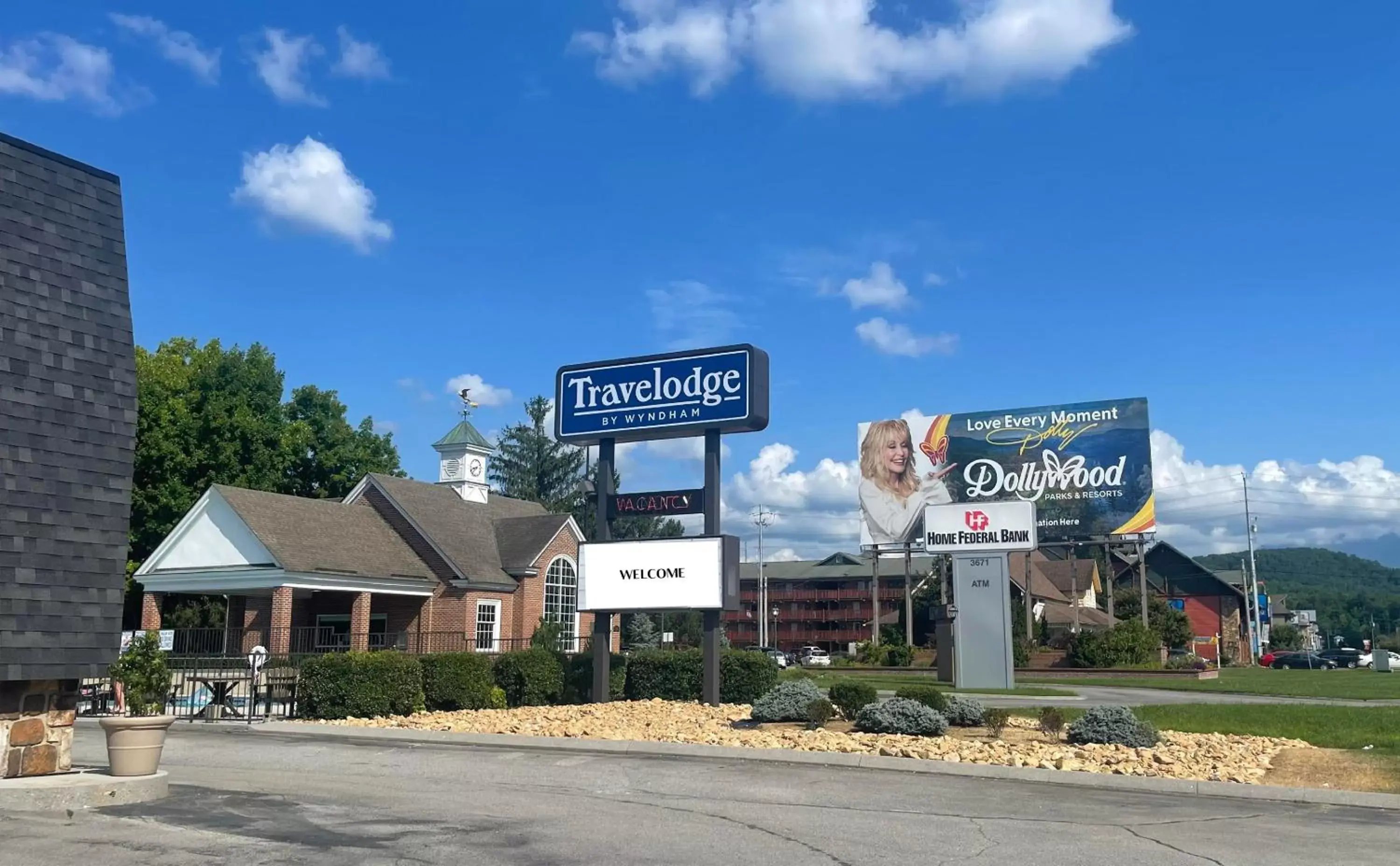 Property Building in Travelodge by Wyndham Pigeon Forge Dollywood Lane