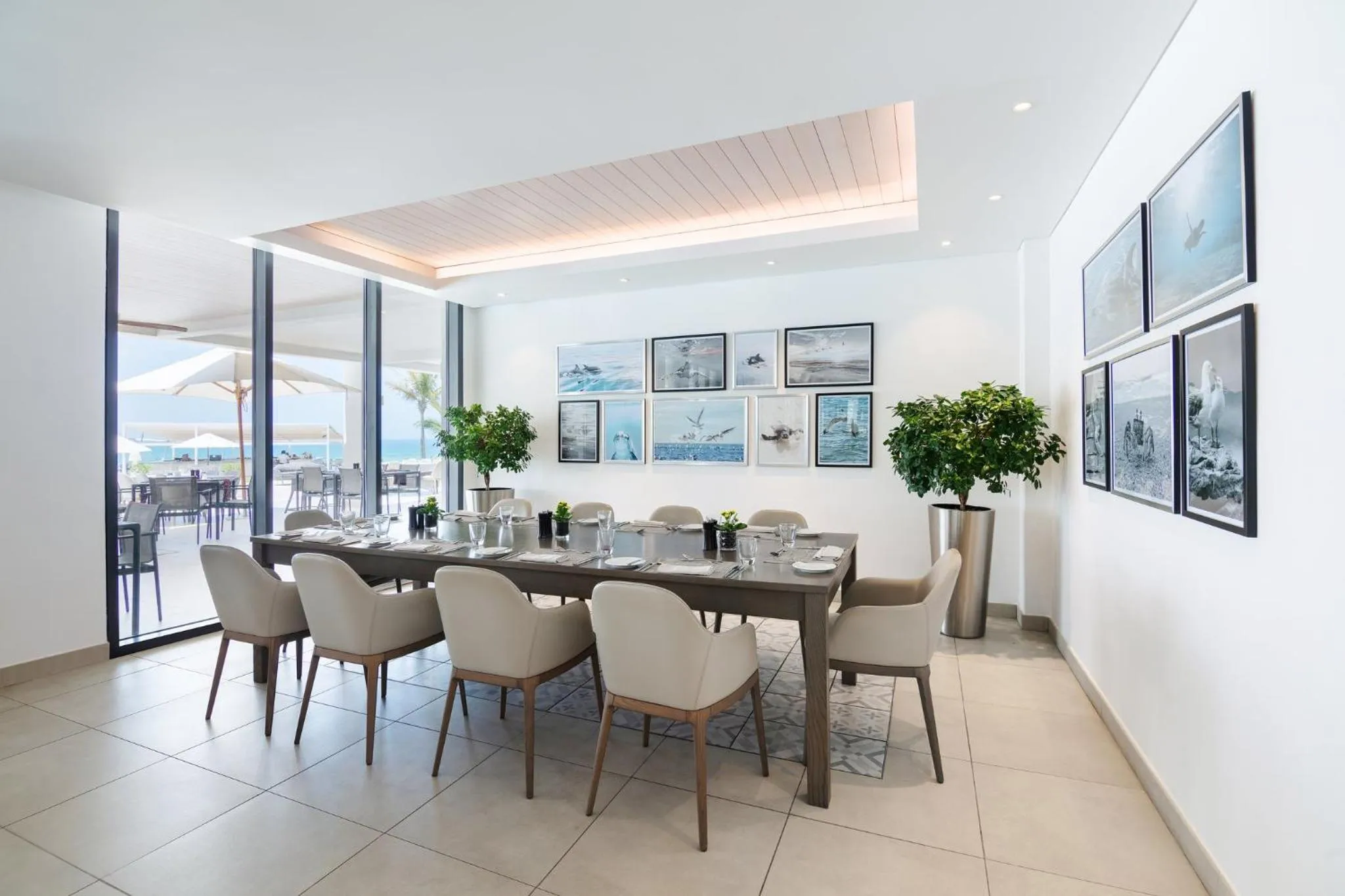 Restaurant/places to eat in Crowne Plaza Muscat by IHG