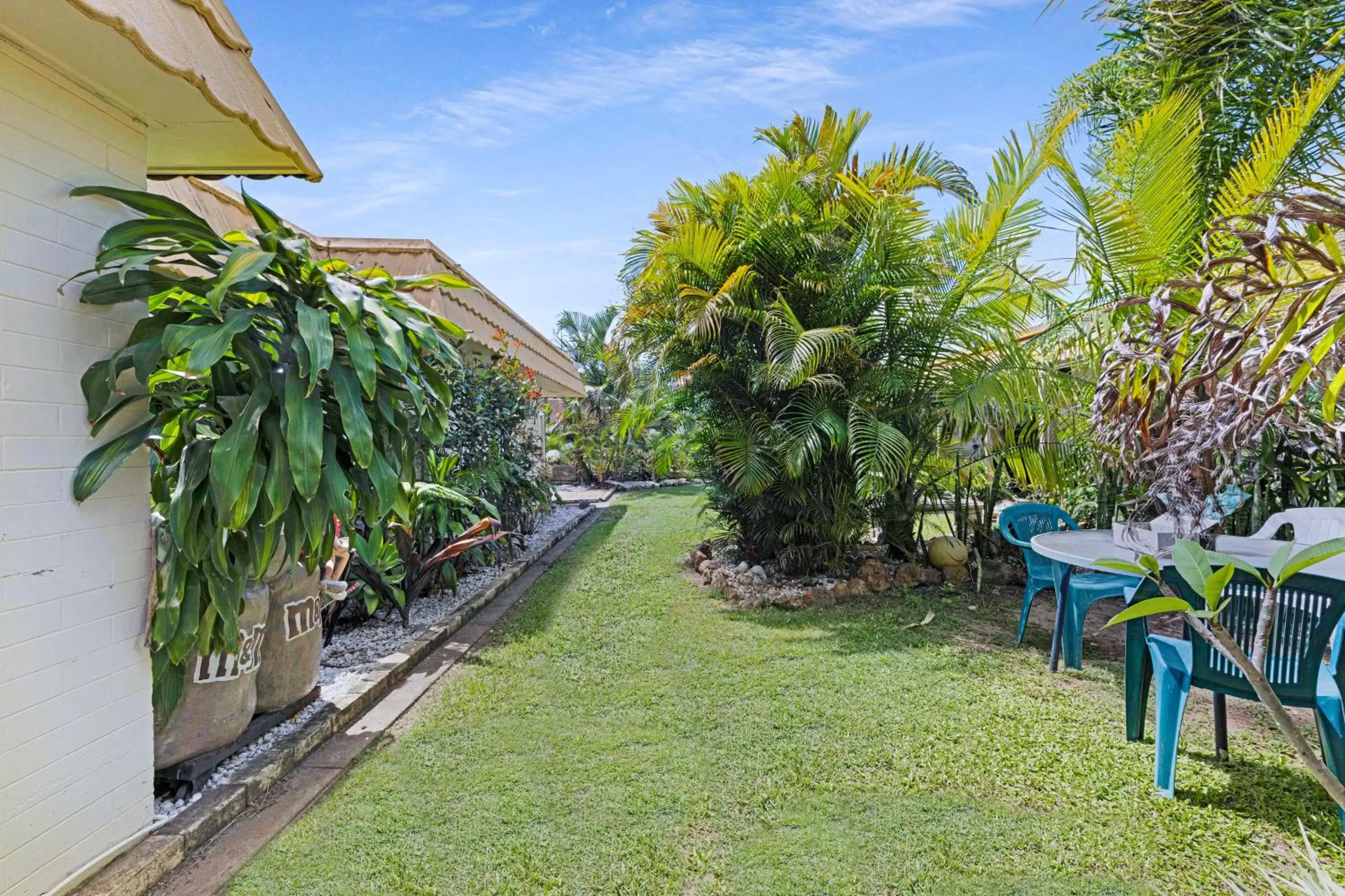 Garden in Bundaberg Coral Villa Motor Inn