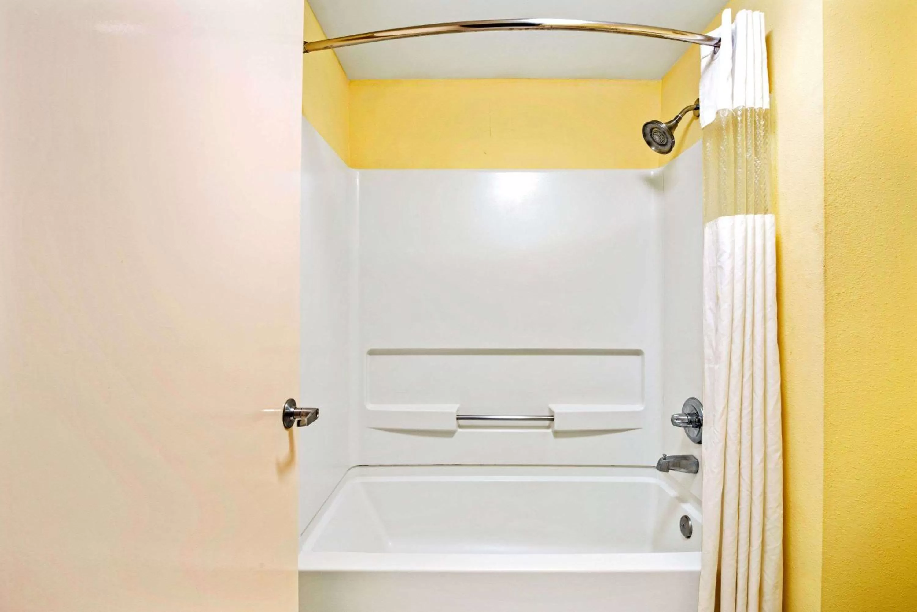 Bathroom in Days Inn by Wyndham Covington