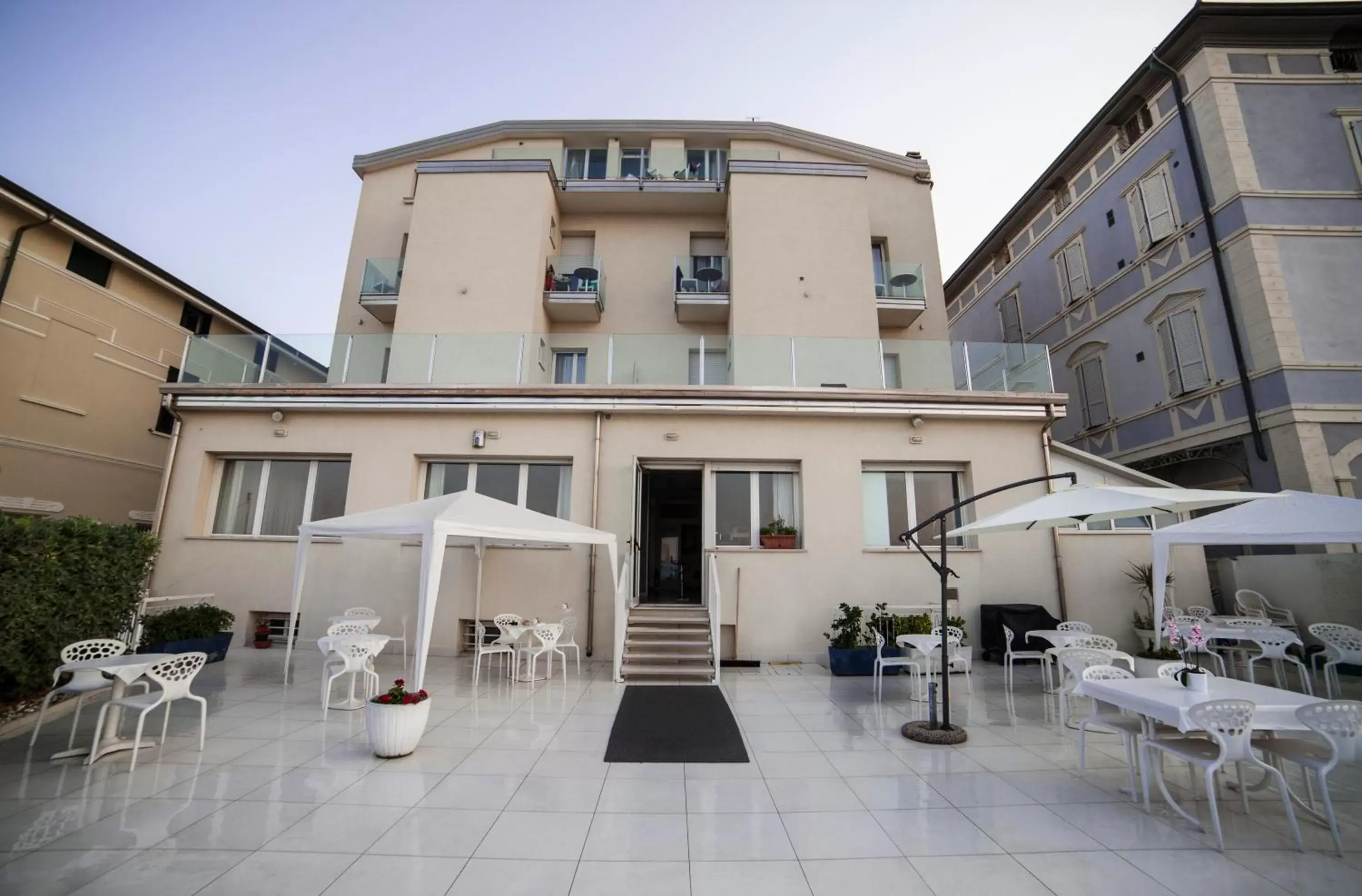 Property Building in Riviera Mare Beach Life Hotel