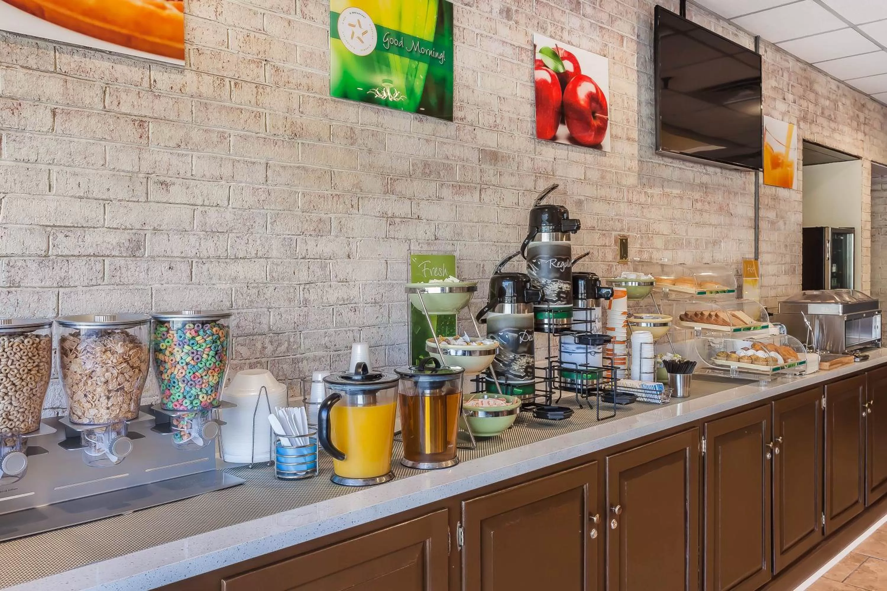 Breakfast in Quality Inn South Boston - Danville East