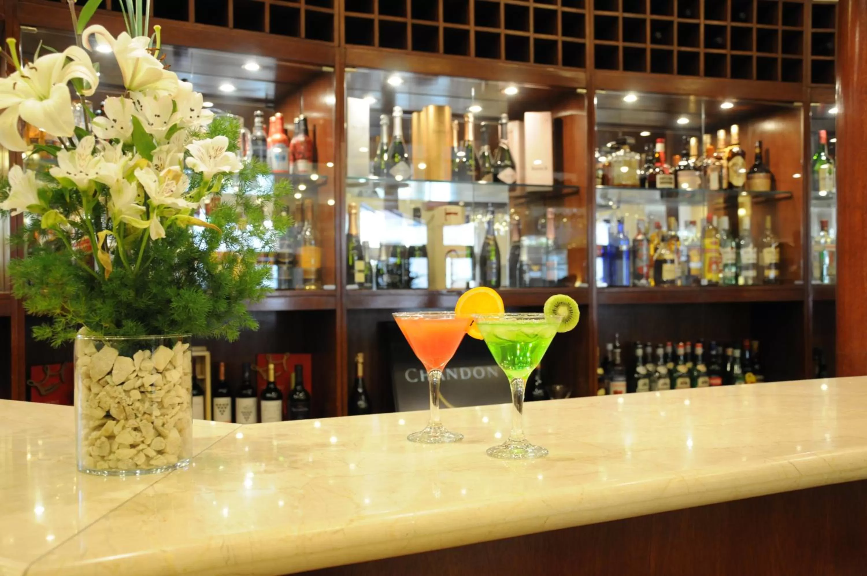 Communal lounge/ TV room in InterTower Hotel