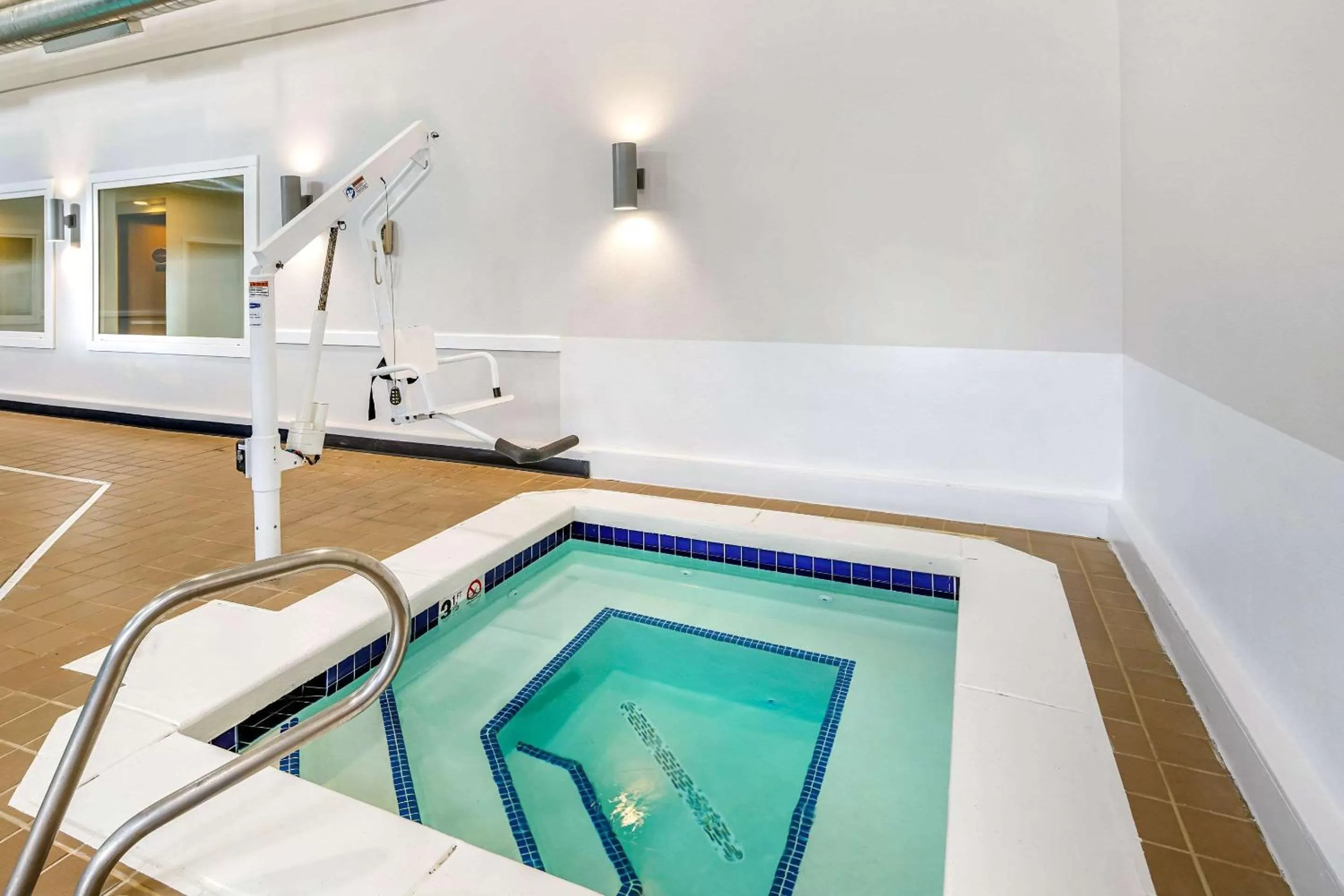 On site in Sleep Inn near Washington State Line