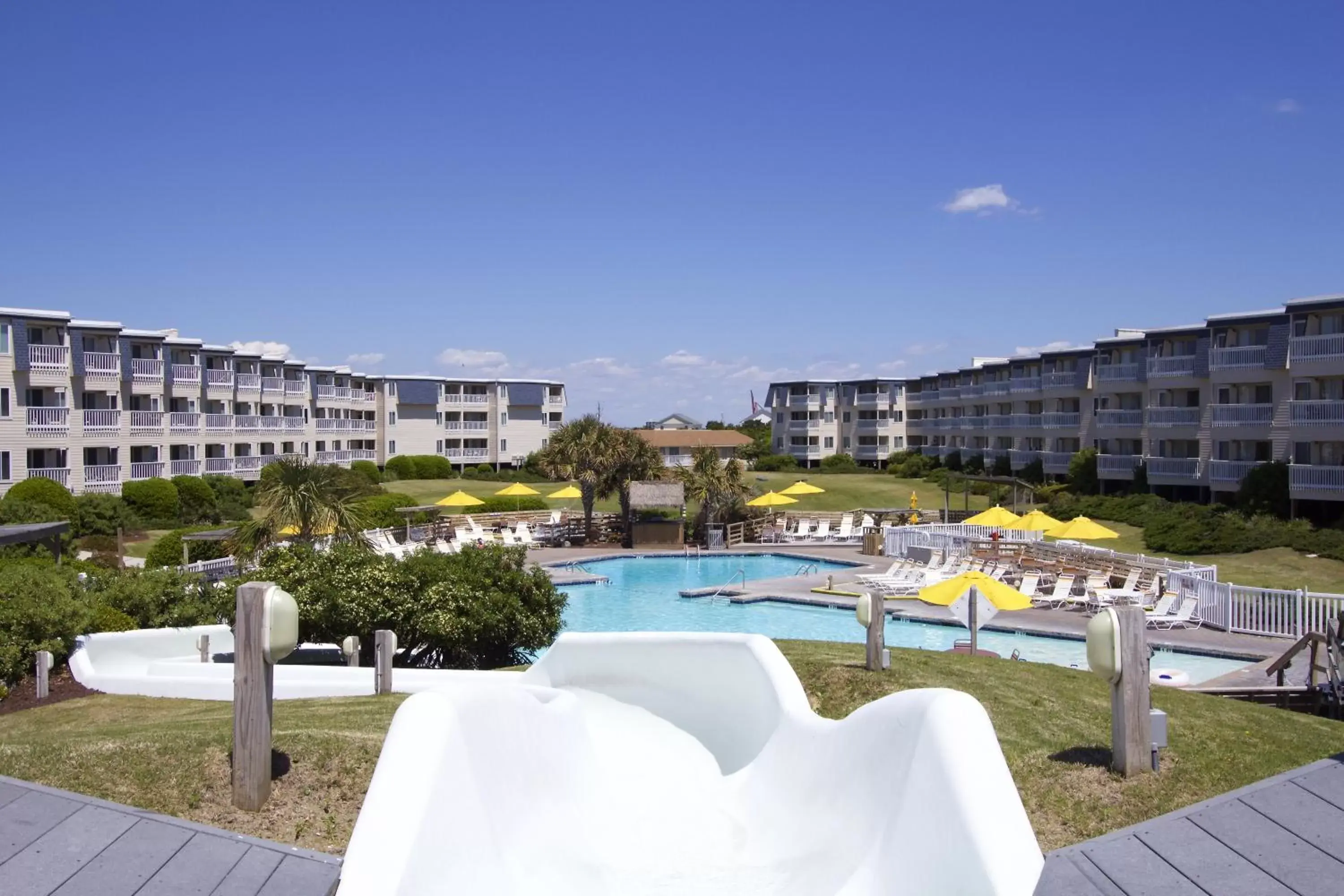 Area and facilities, Swimming Pool in A Place at the Beach III, a VRI resort