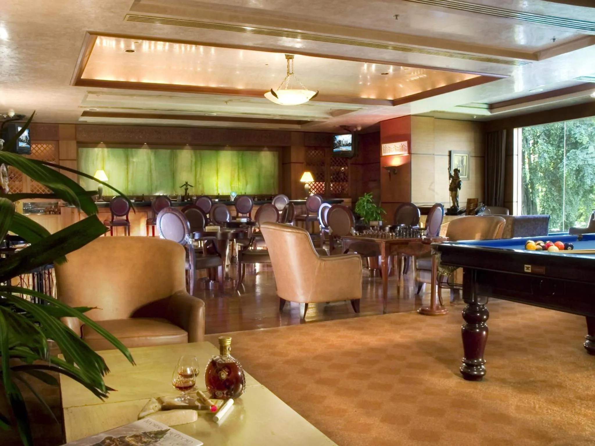 Lounge or bar in Hotel Borobudur Jakarta