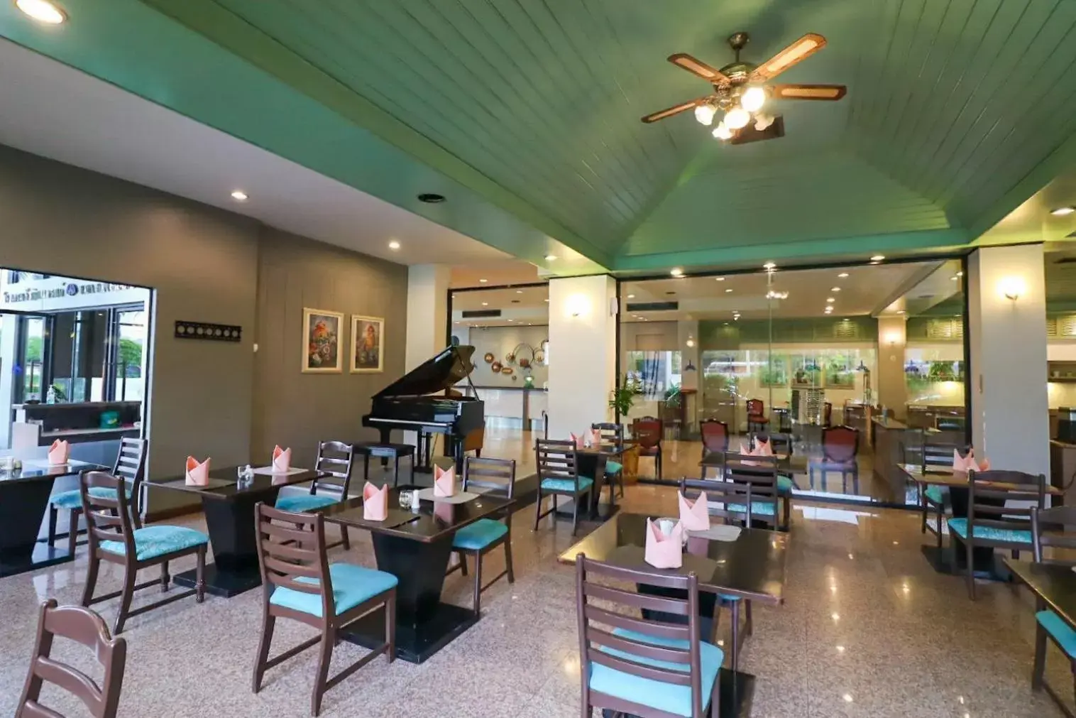 Restaurant/places to eat in Hua Hin Grand Hotel and Plaza - SHA Extra Plus Restaurant/places to eat in Hua Hin Grand Hotel and Plaza - SHA Extra Plus