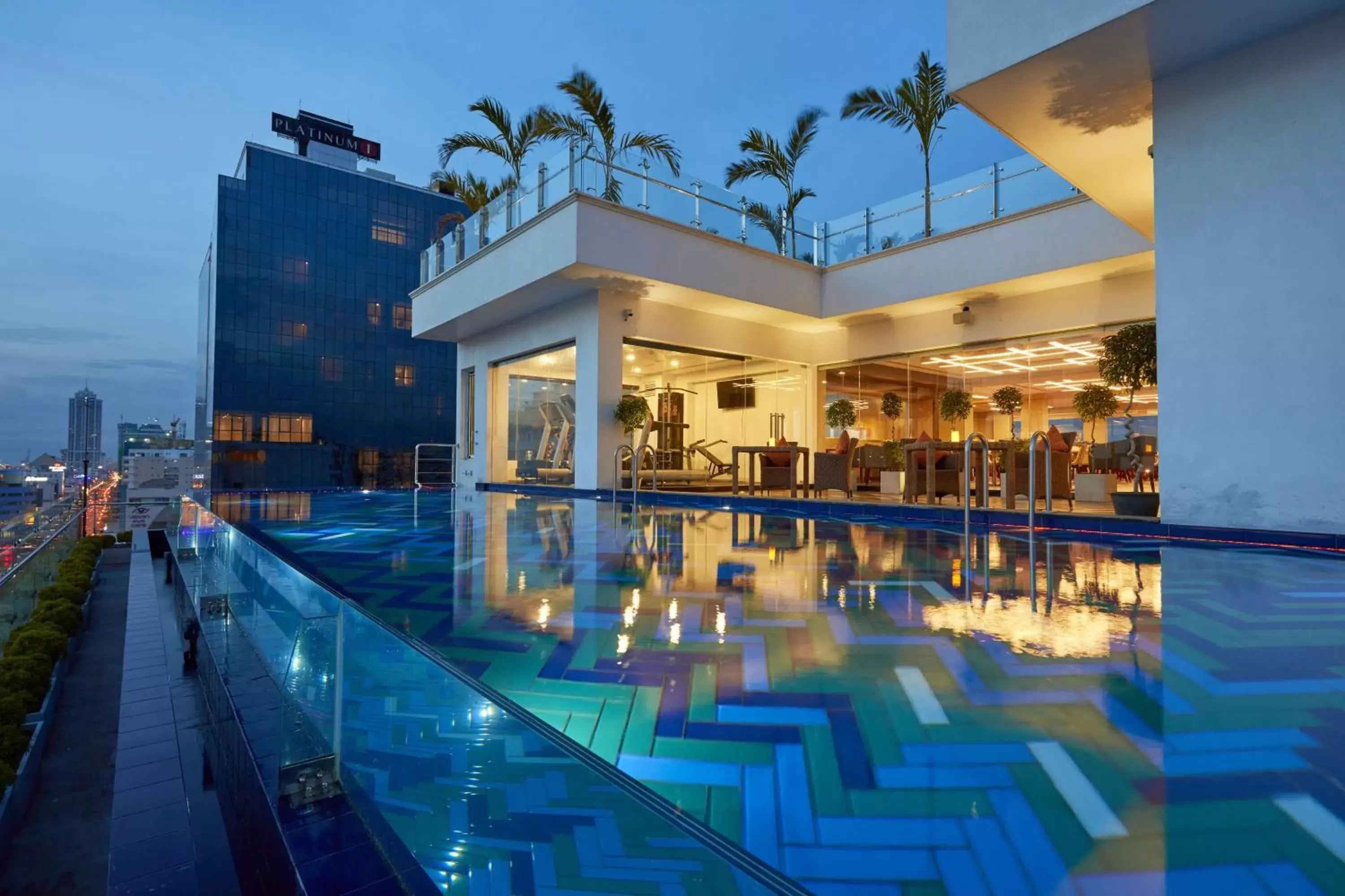 Pool view, Swimming Pool in Mandarina Colombo