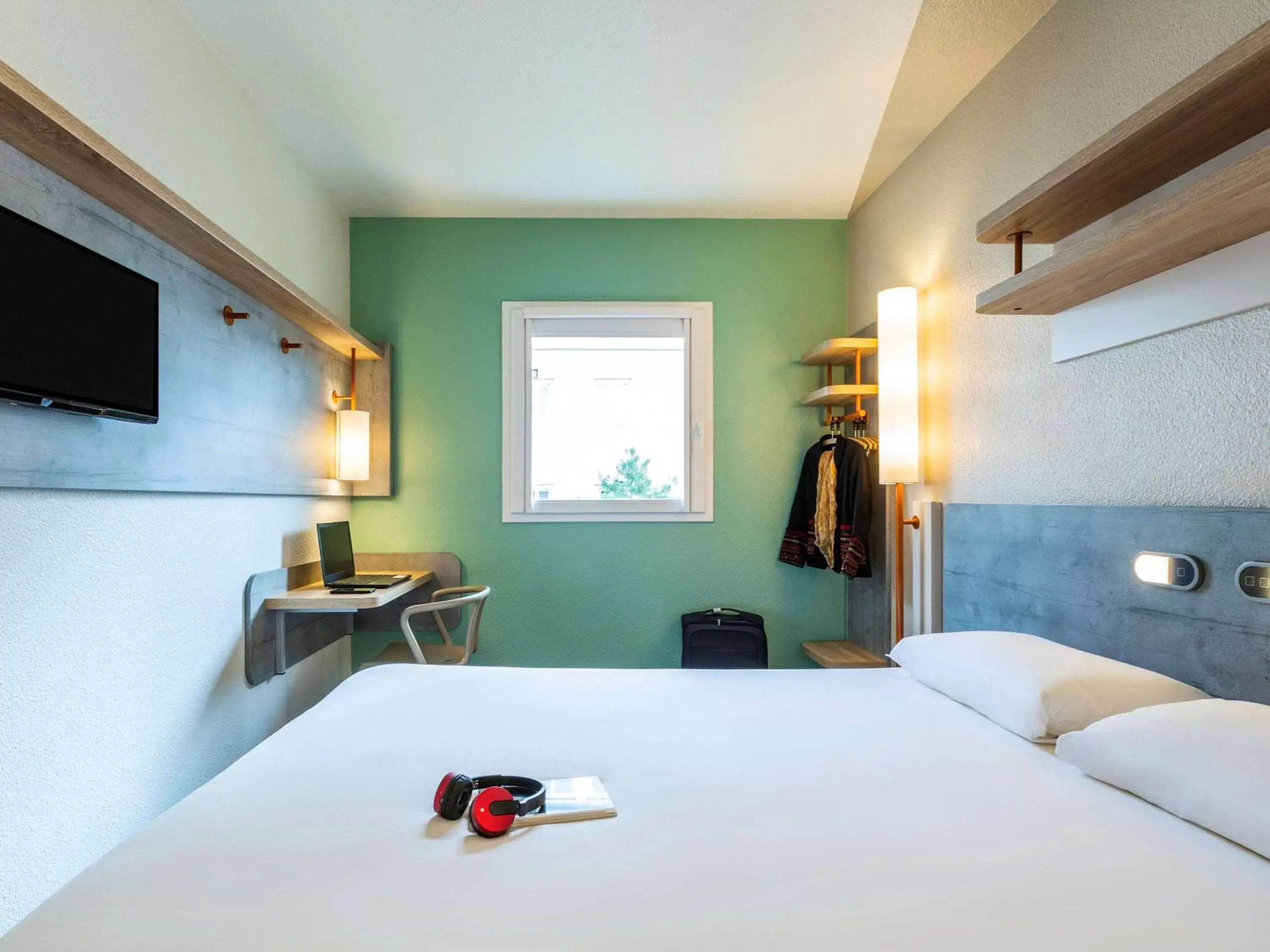 Photo of the whole room, Bed in ibis budget Paris Porte d'Italie Ouest
