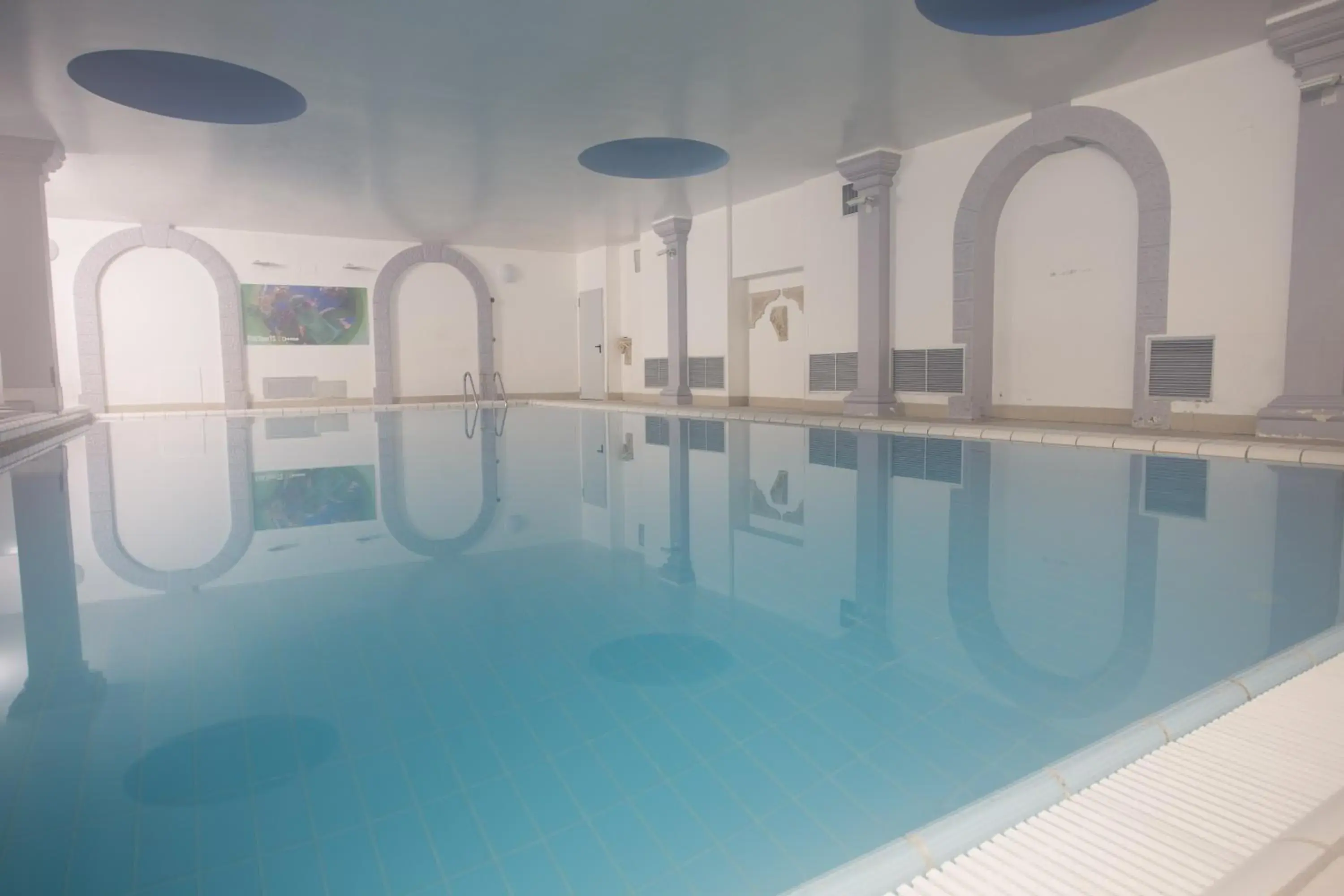 Swimming Pool in Greif Hotel Maria Theresia