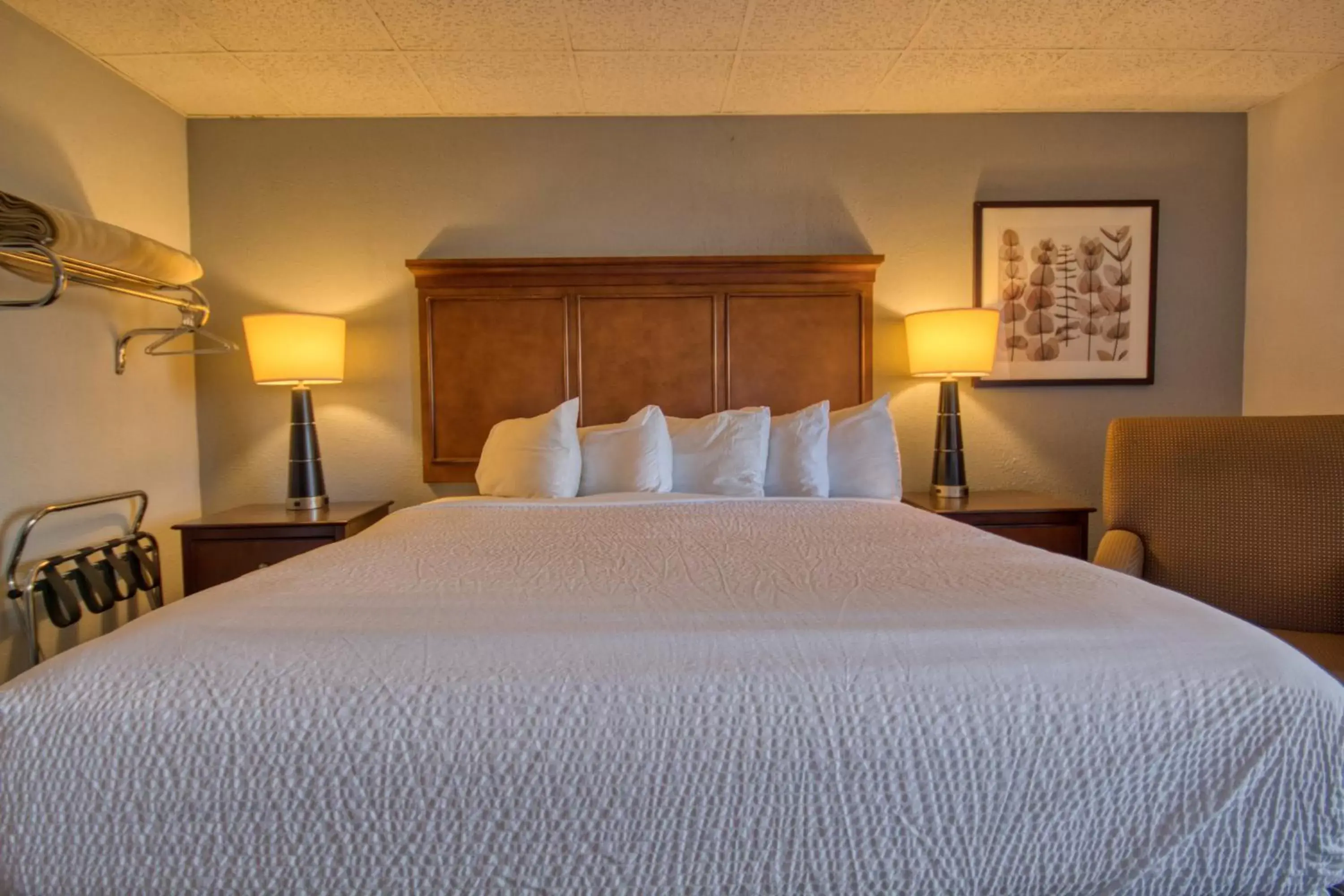 Bedroom, Bed in Tremont Lodge & Resort