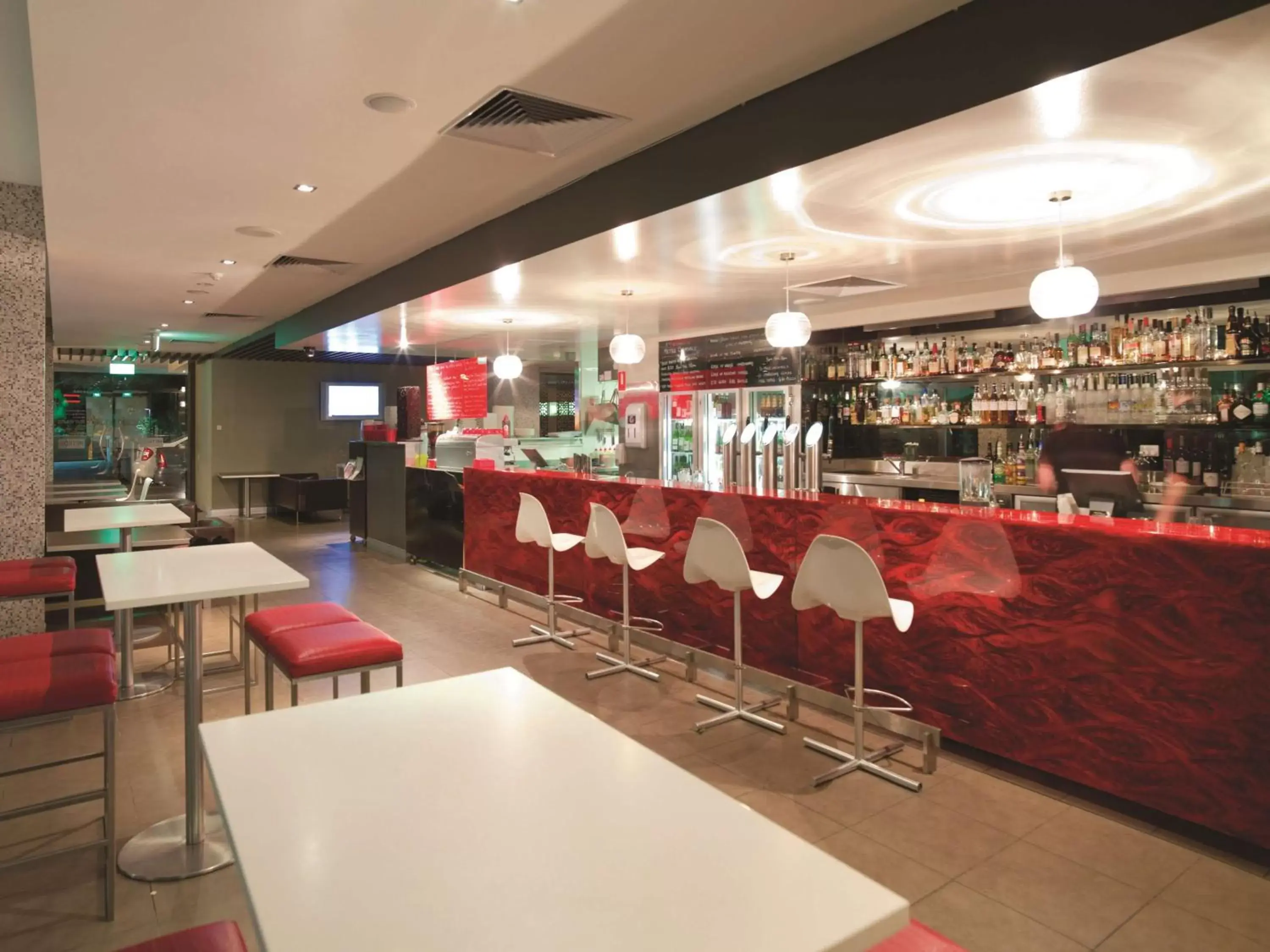 Restaurant/Places to Eat in Adina Apartment Hotel Perth