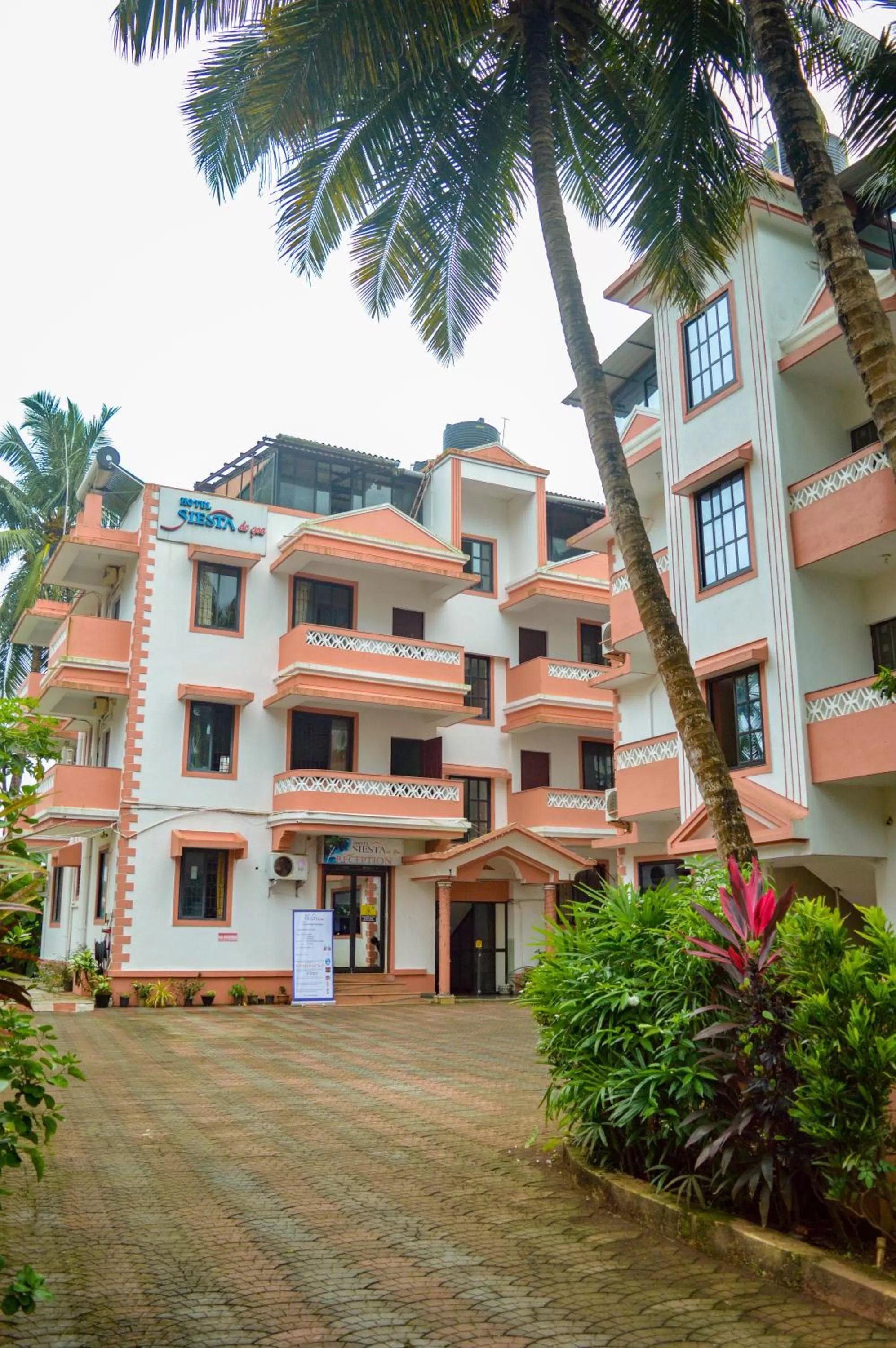Property building in Hotel Siesta De Goa