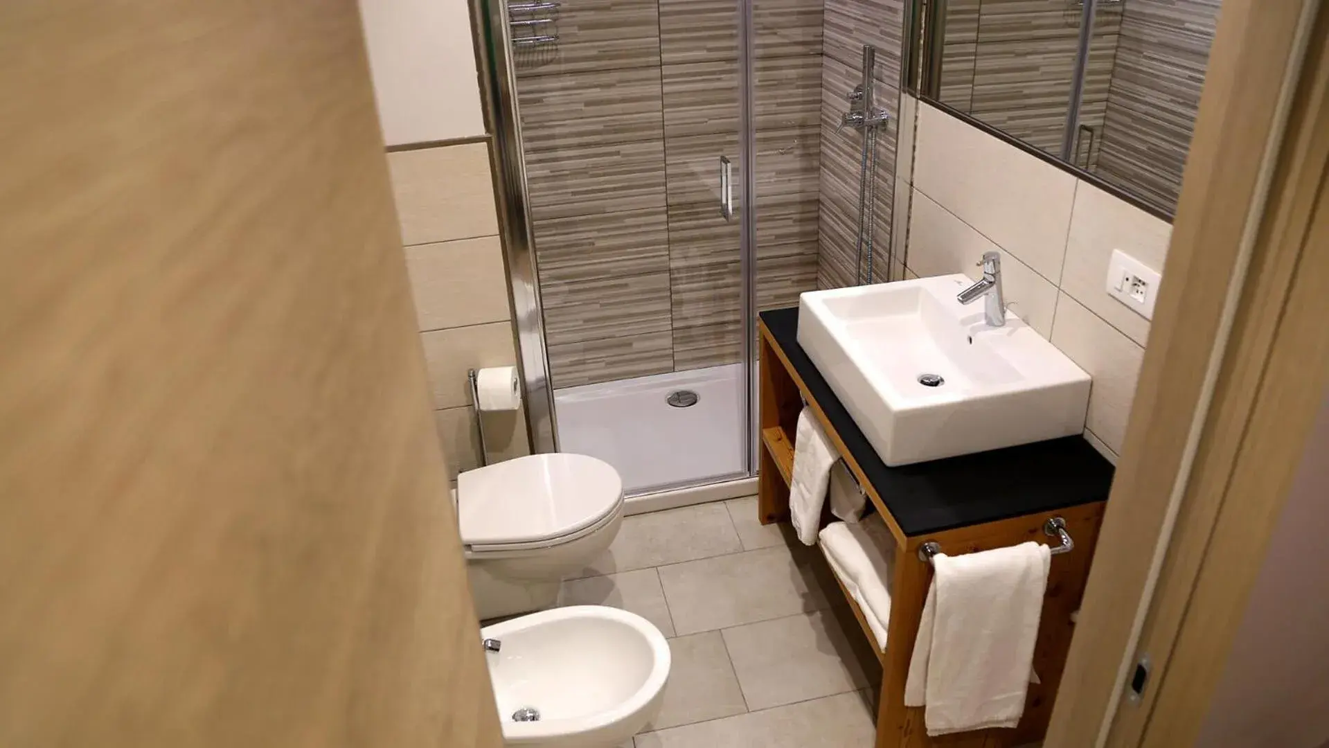 Bathroom in Dada Mountain Hotel