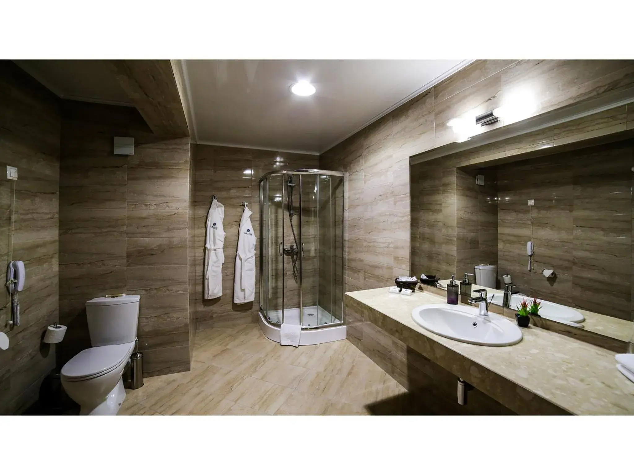 Bathroom in Park Hotel and SPA Vella Hills