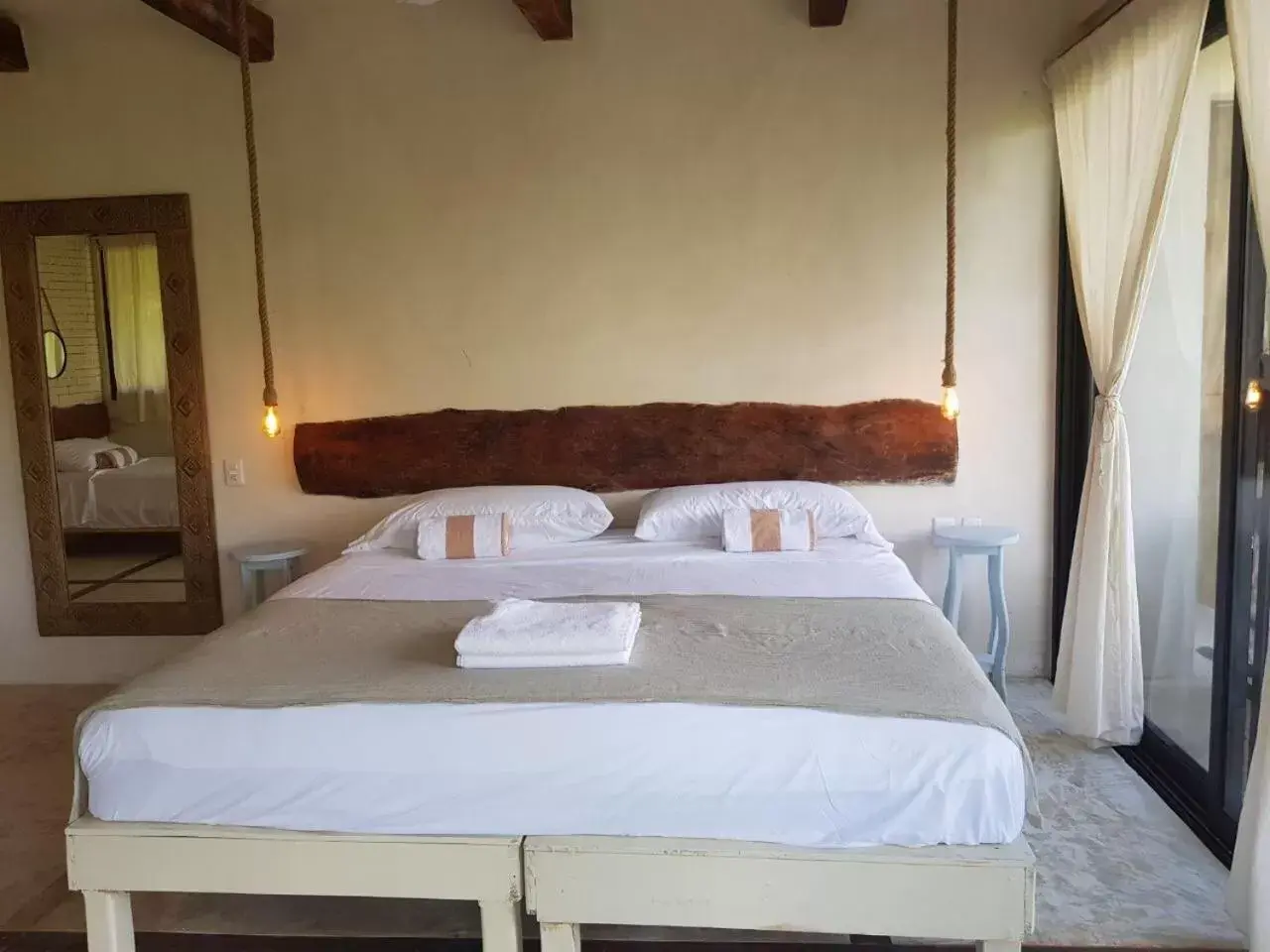 Bed in La Casa de Mia Tulum