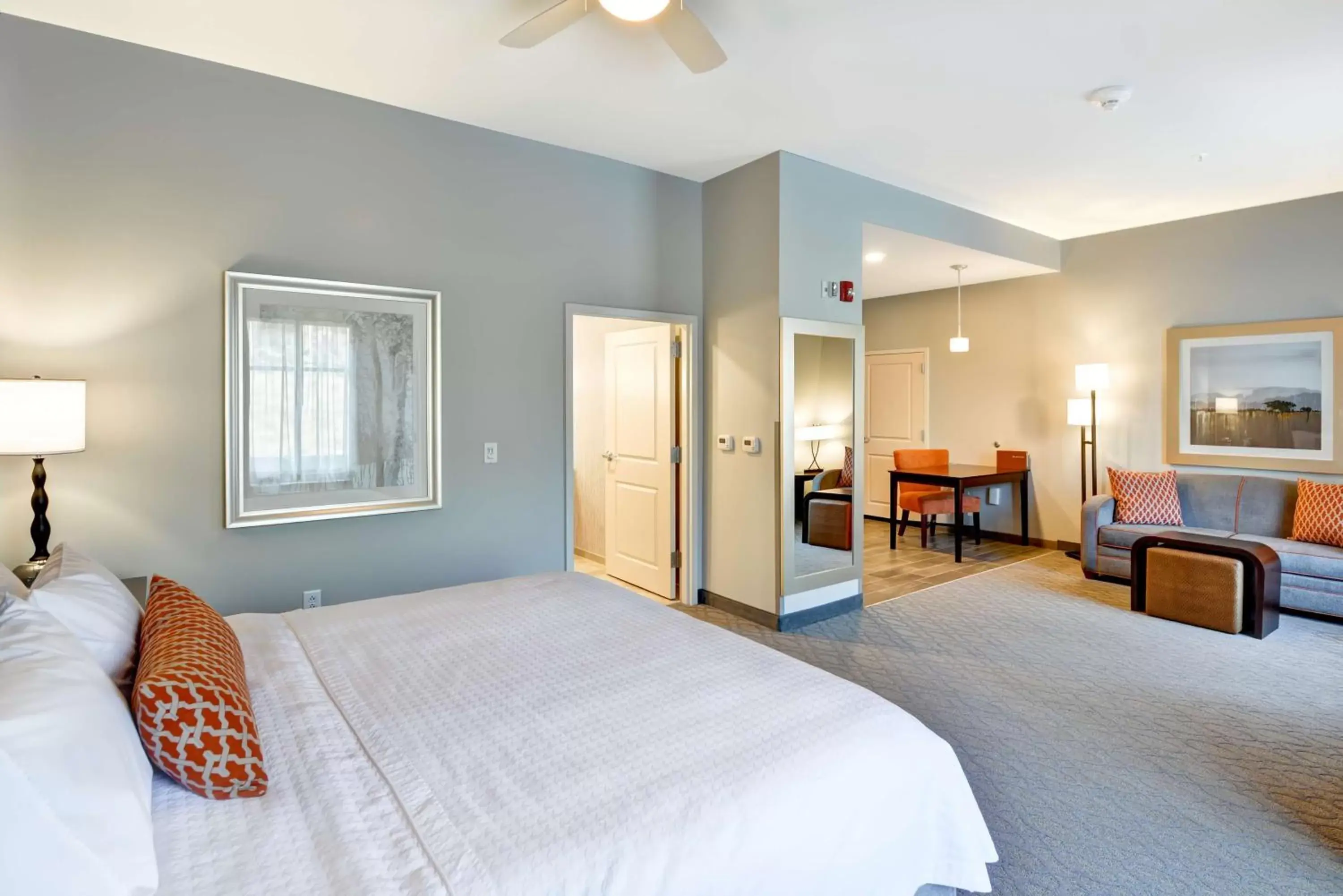 Premium King Studio Suite - Non-Smoking in Homewood Suites By Hilton New Hartford Utica Premium King Studio Suite - Non-Smoking in Homewood Suites By Hilton New Hartford Utica