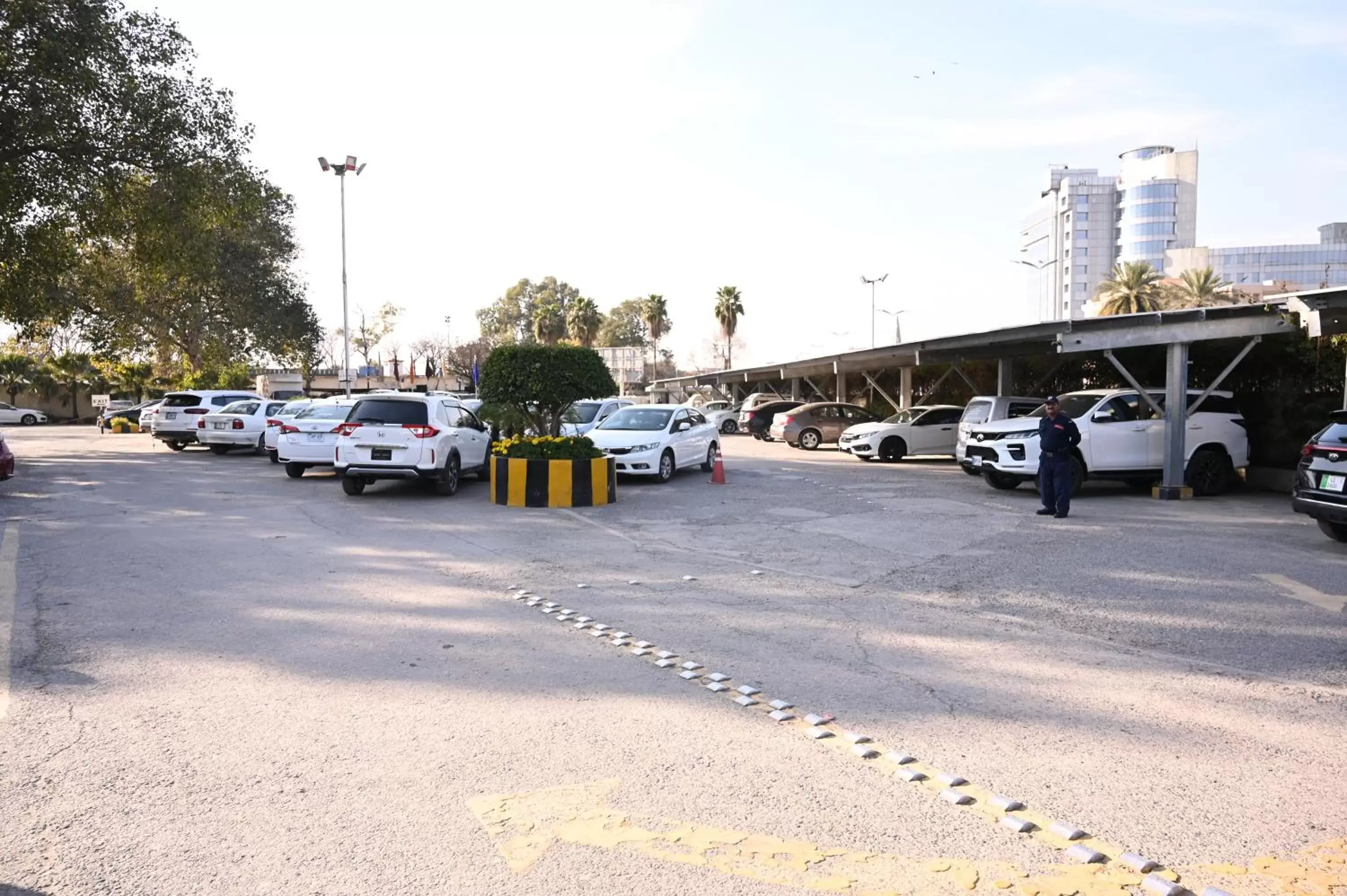 Parking in Pearl Continental Hotel, Rawalpindi