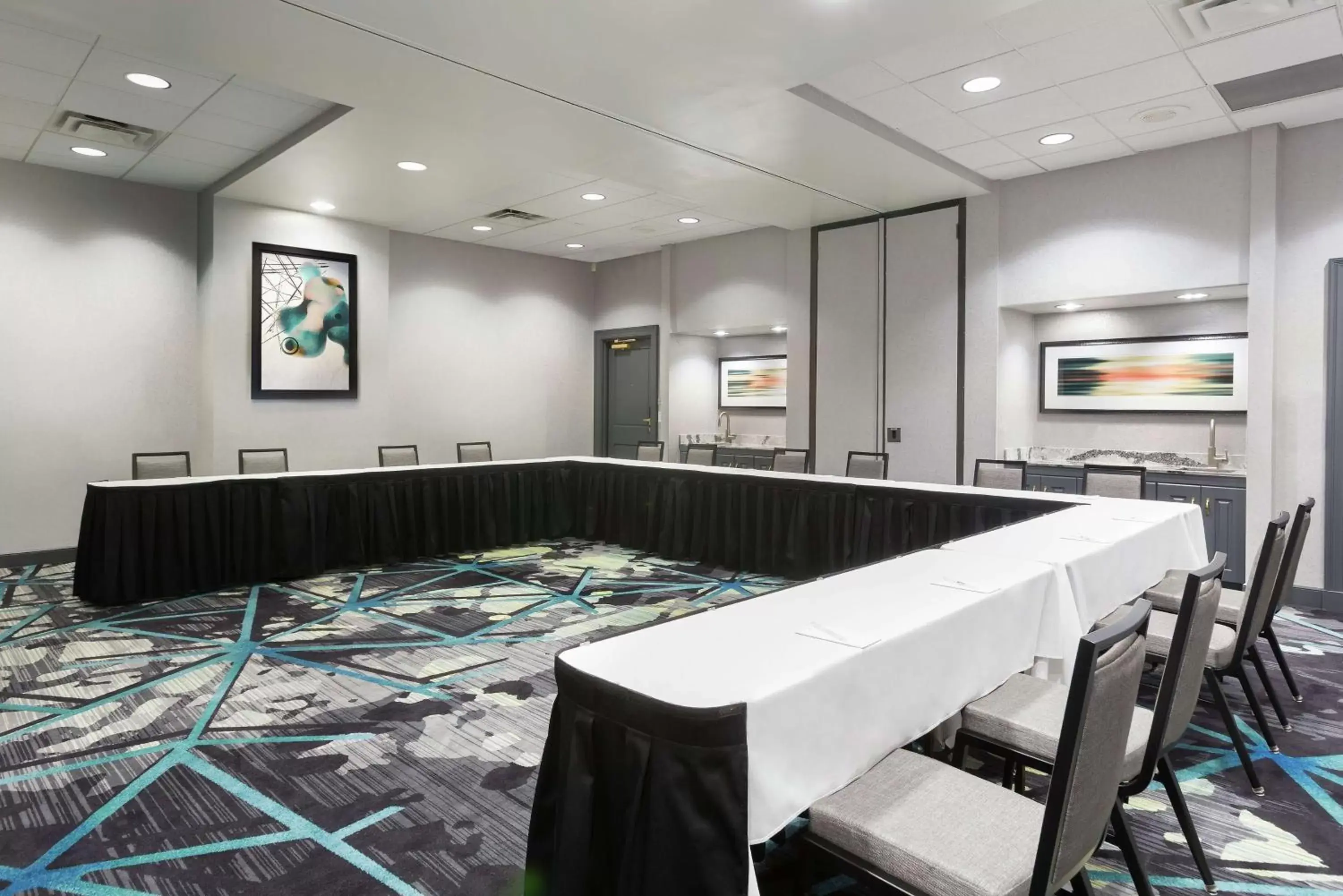 Meeting/conference room in Embassy Suites Orlando - Airport