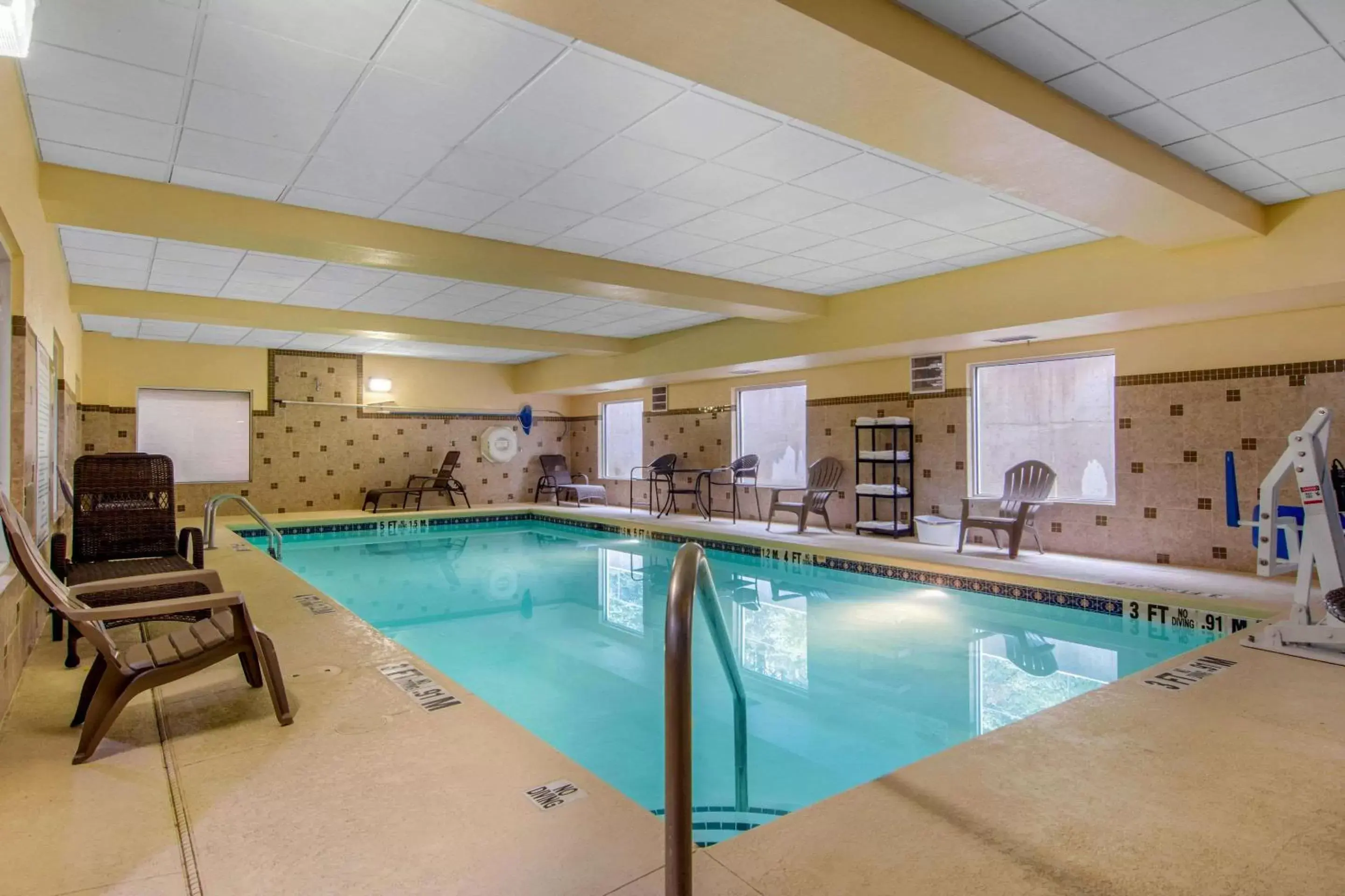 On site, Swimming Pool in Quality Inn & Suites Union City - Atlanta South