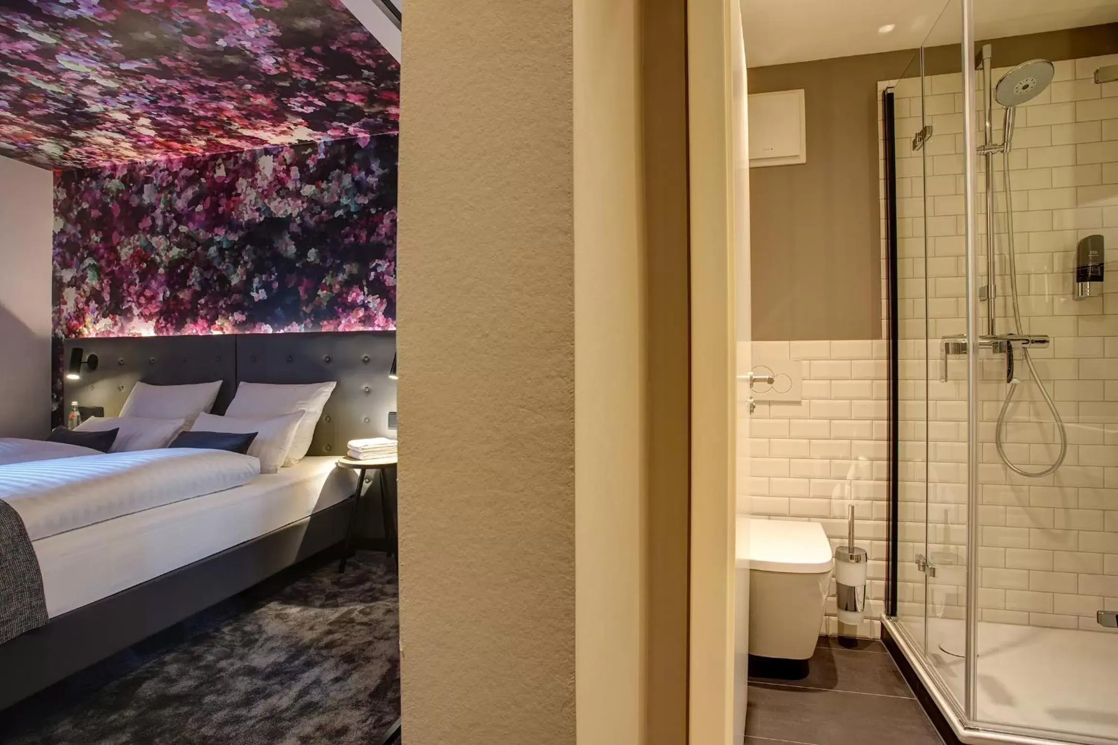Bedroom, Bathroom in NYCE Hotel Hamburg City