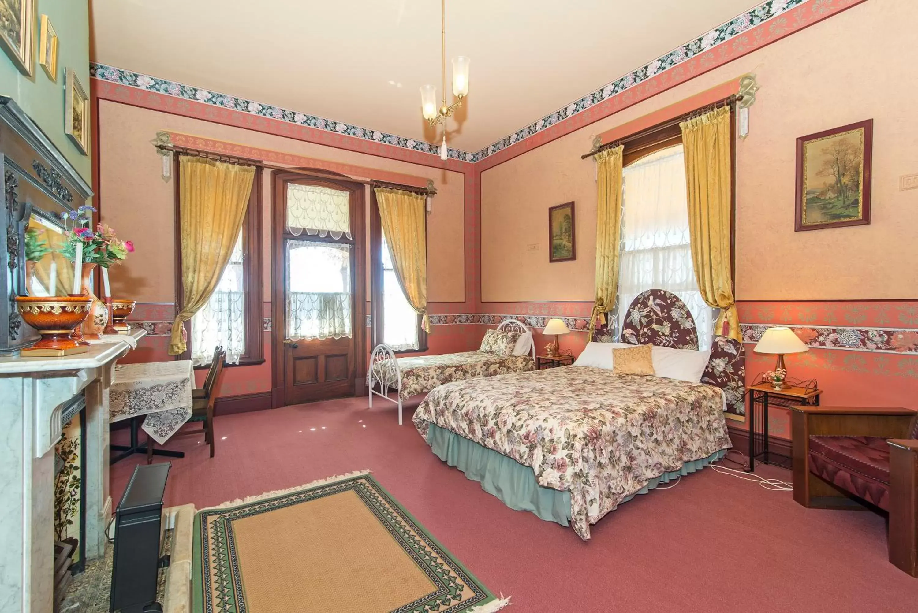 Triple Room with Private External Bathroom in Stannum House Triple Room with Private External Bathroom in Stannum House