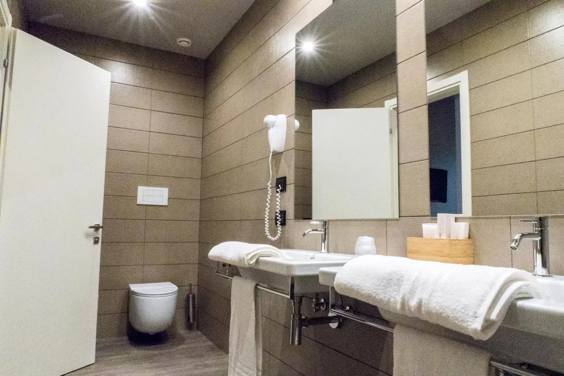 Bathroom in Hotel San Giovanni Roma