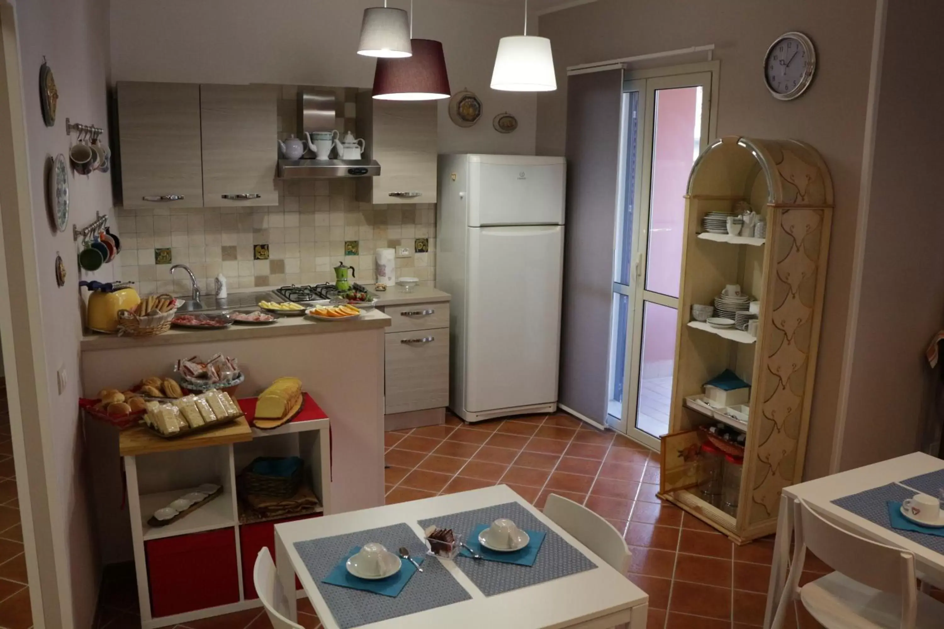 Breakfast, Kitchen/Kitchenette in B&b Artemisia