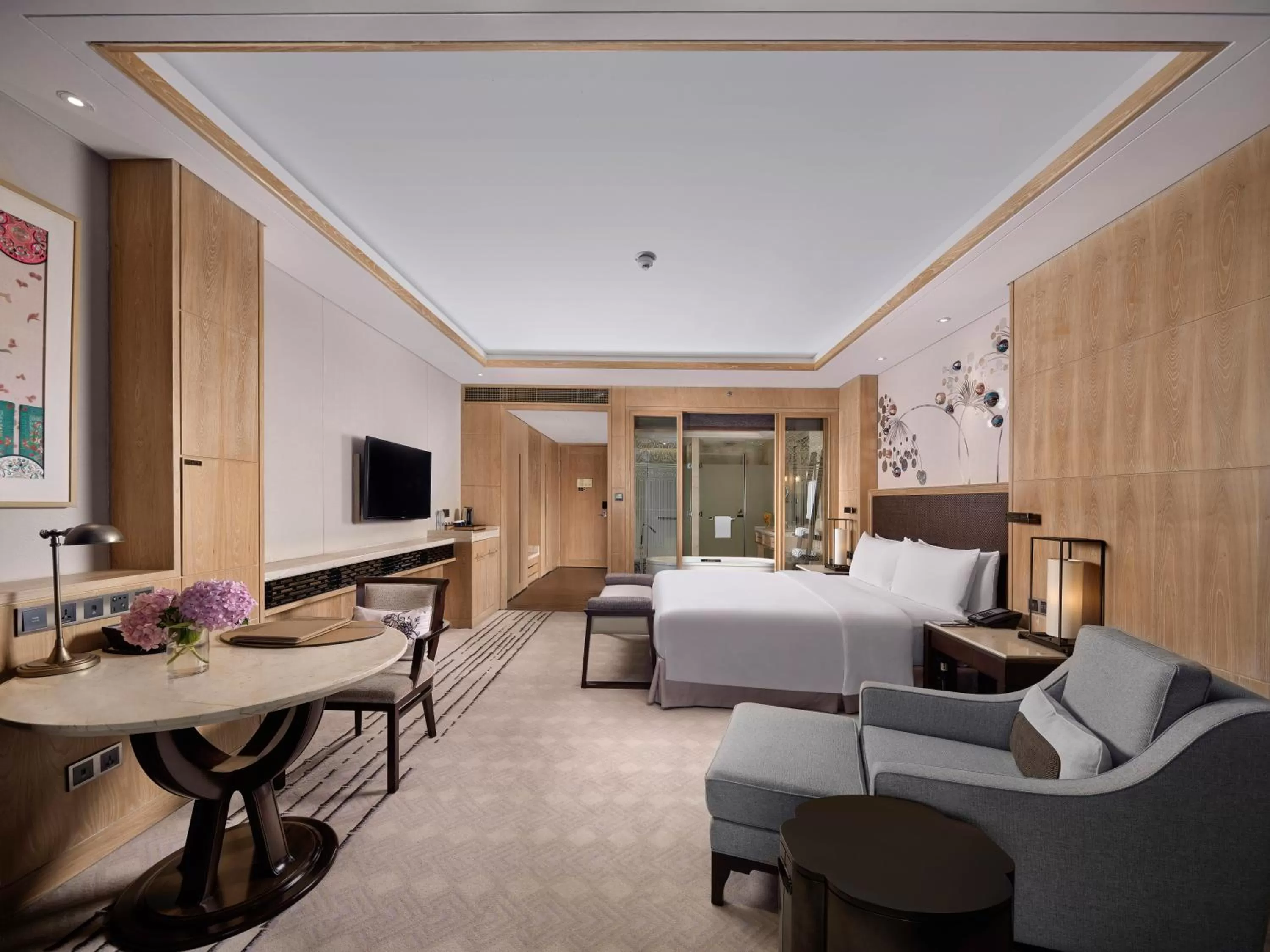 Photo of the whole room, Bed in Hilton Dali Resort & Spa