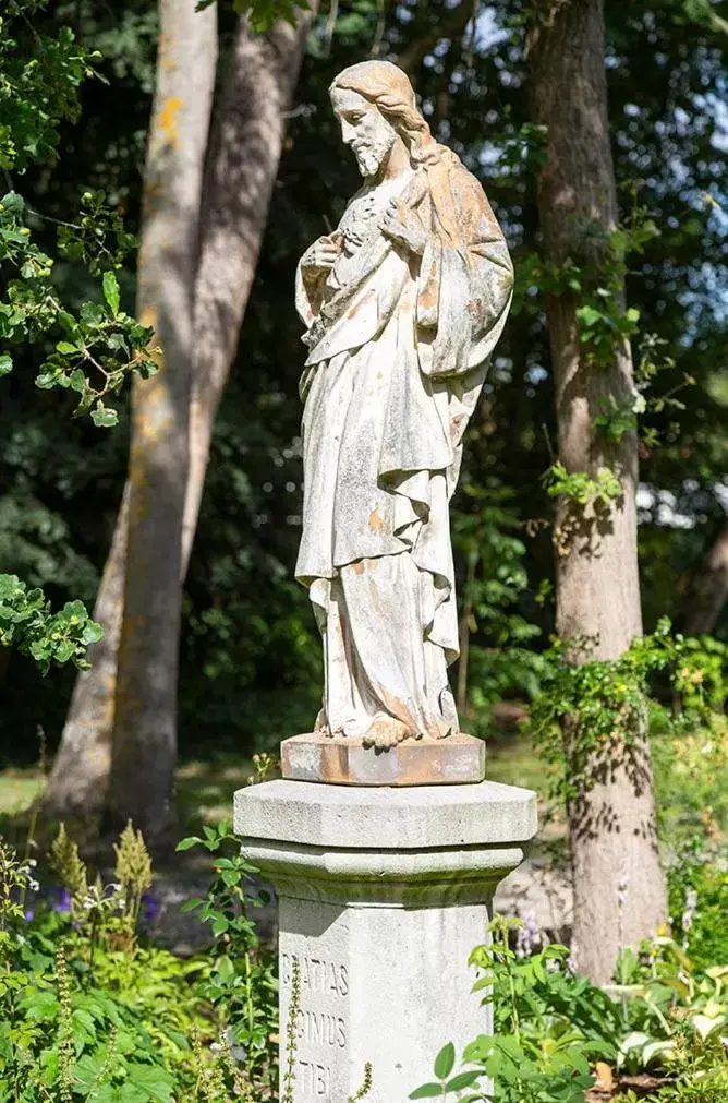 Garden in les Myrrhophores et Spa, Chambres d'Hôtes et Gîtes de charme