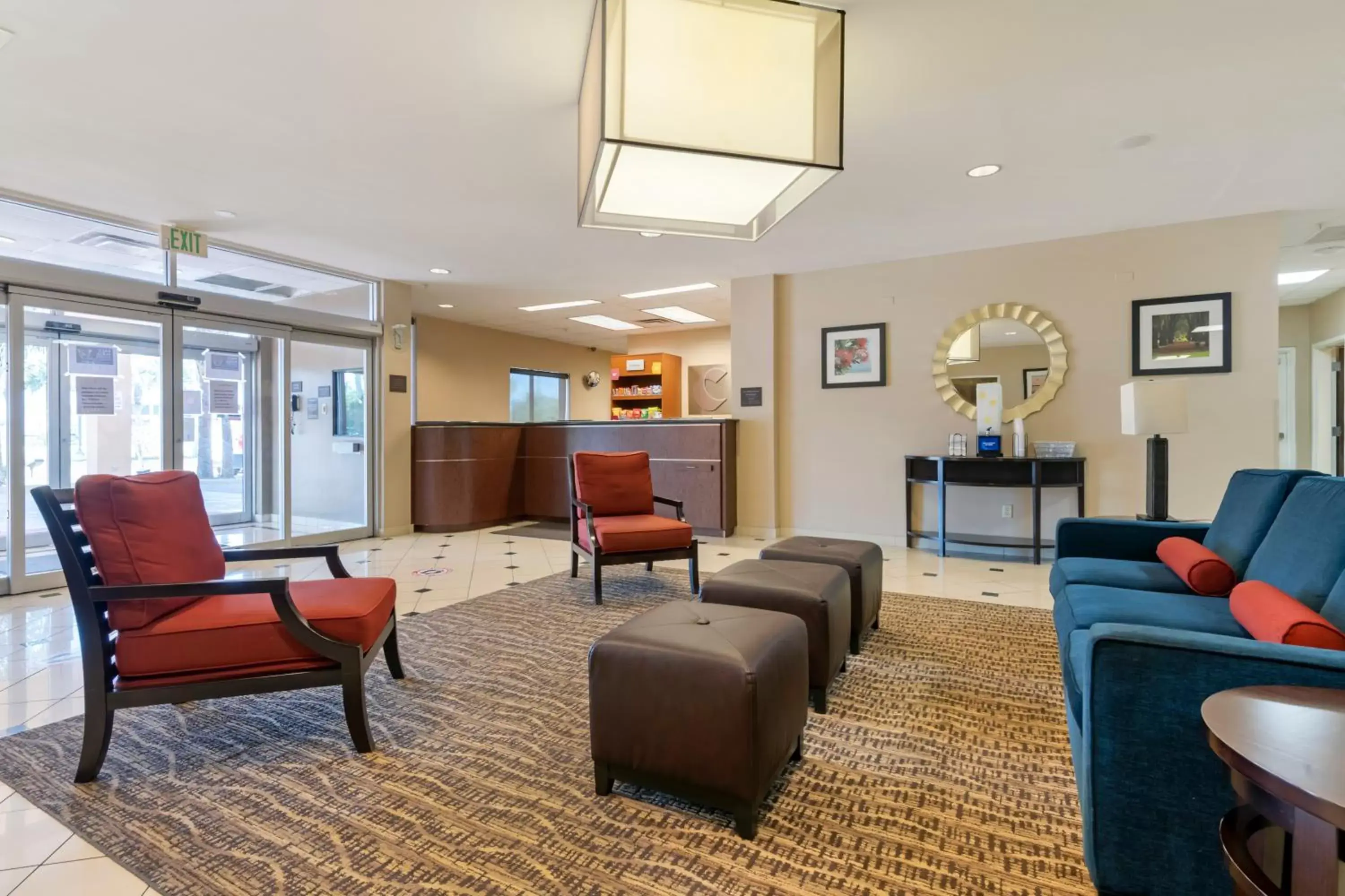 Lobby or reception in Comfort Suites West Jacksonville