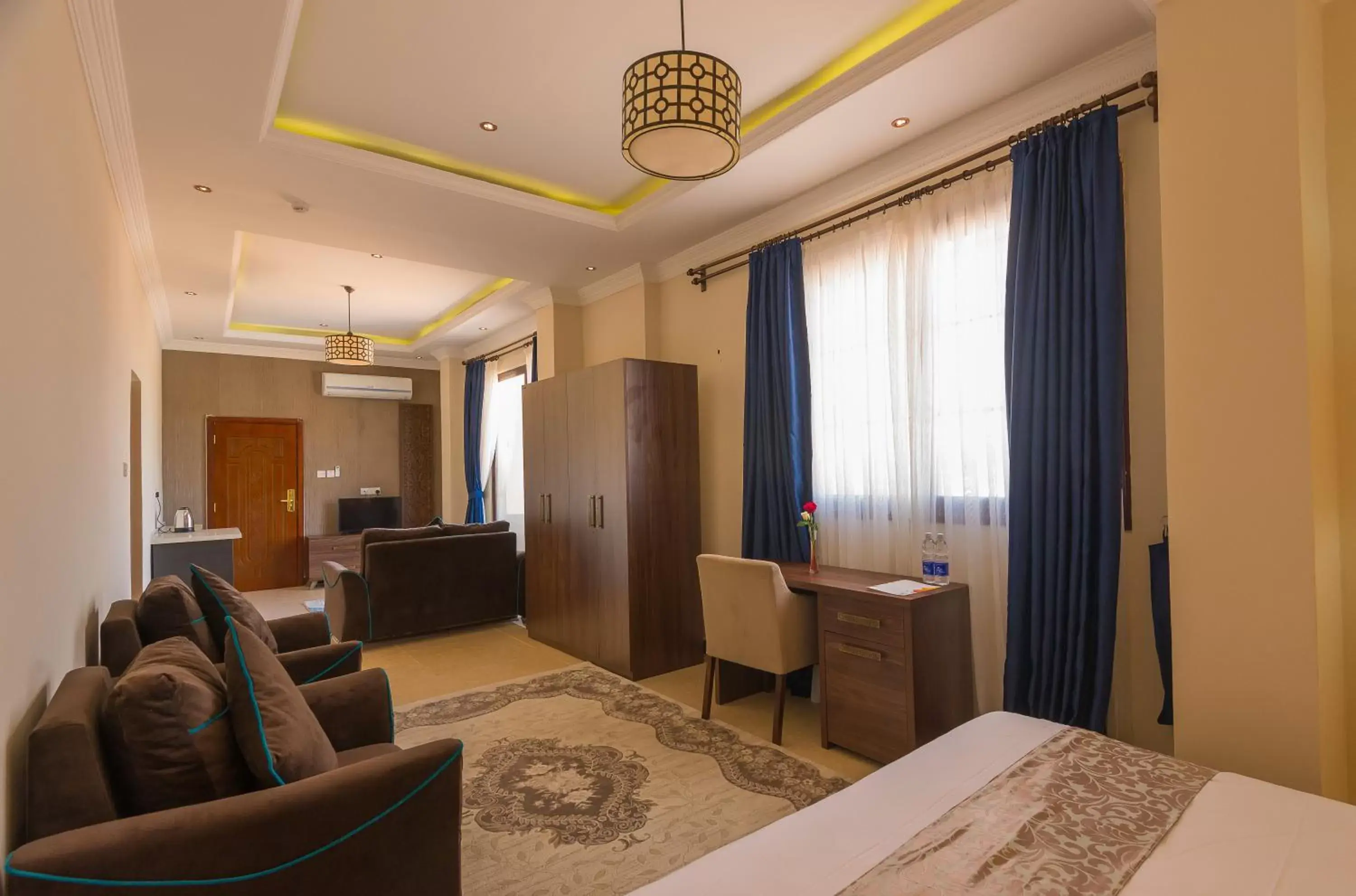 Bedroom, Seating Area in Golden Tulip Zanzibar Resort